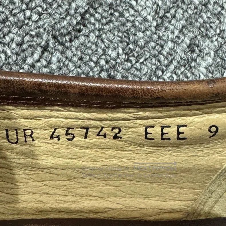 Vintage Ferragamo Leather Lock Loafers. Size US 9 / EU 42 - 5 Thumbnail