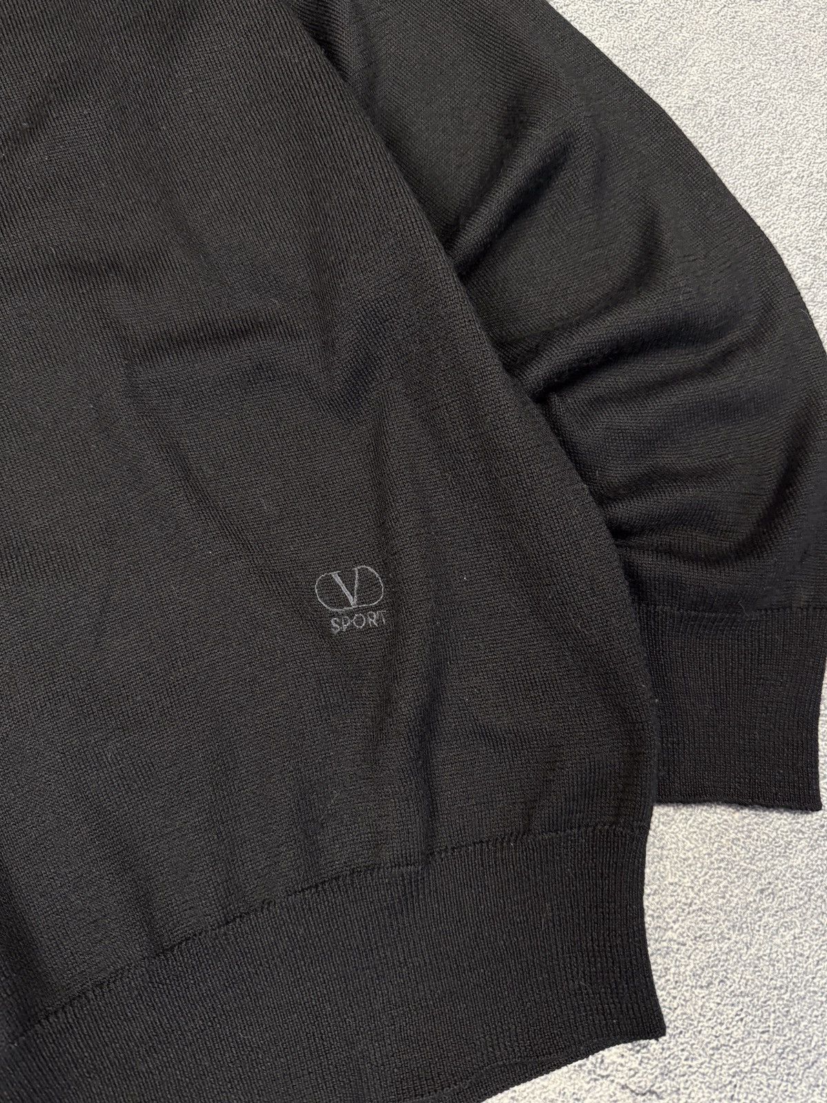 Valentino Valentino Vintage 90s sweater Size US XL / EU 56 / 4 - 2 Thumbnail