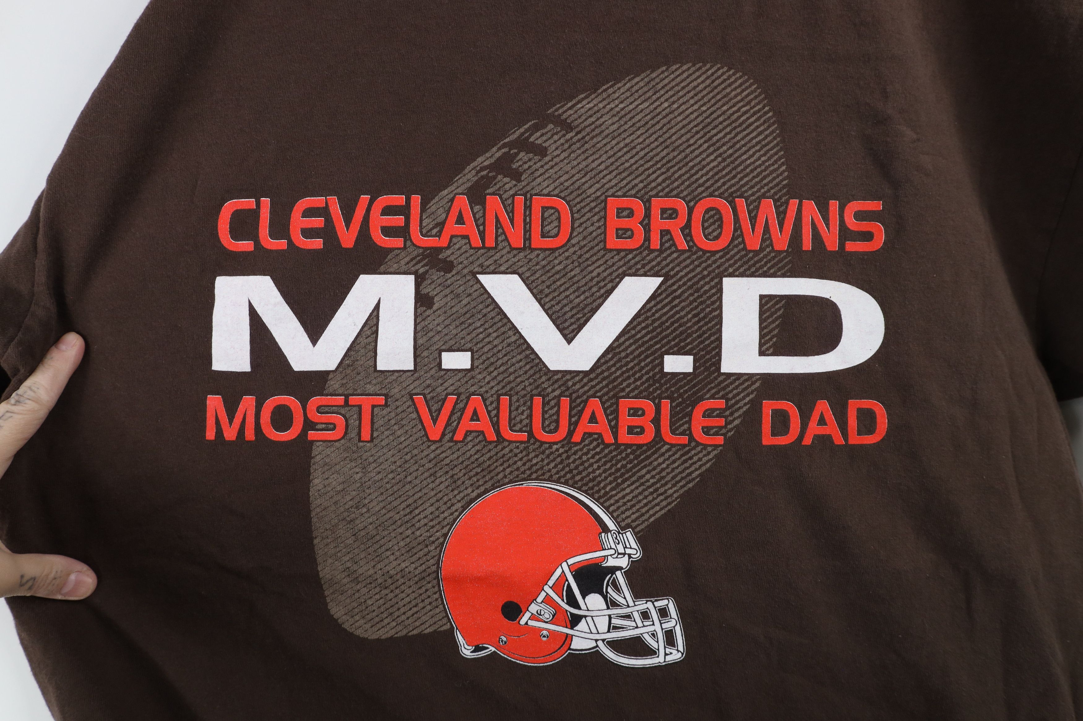 Vintage Vintage 90s Browns Football Most Valuable Dad T-Shirt Size US XL / EU 56 / 4 - 4 Thumbnail