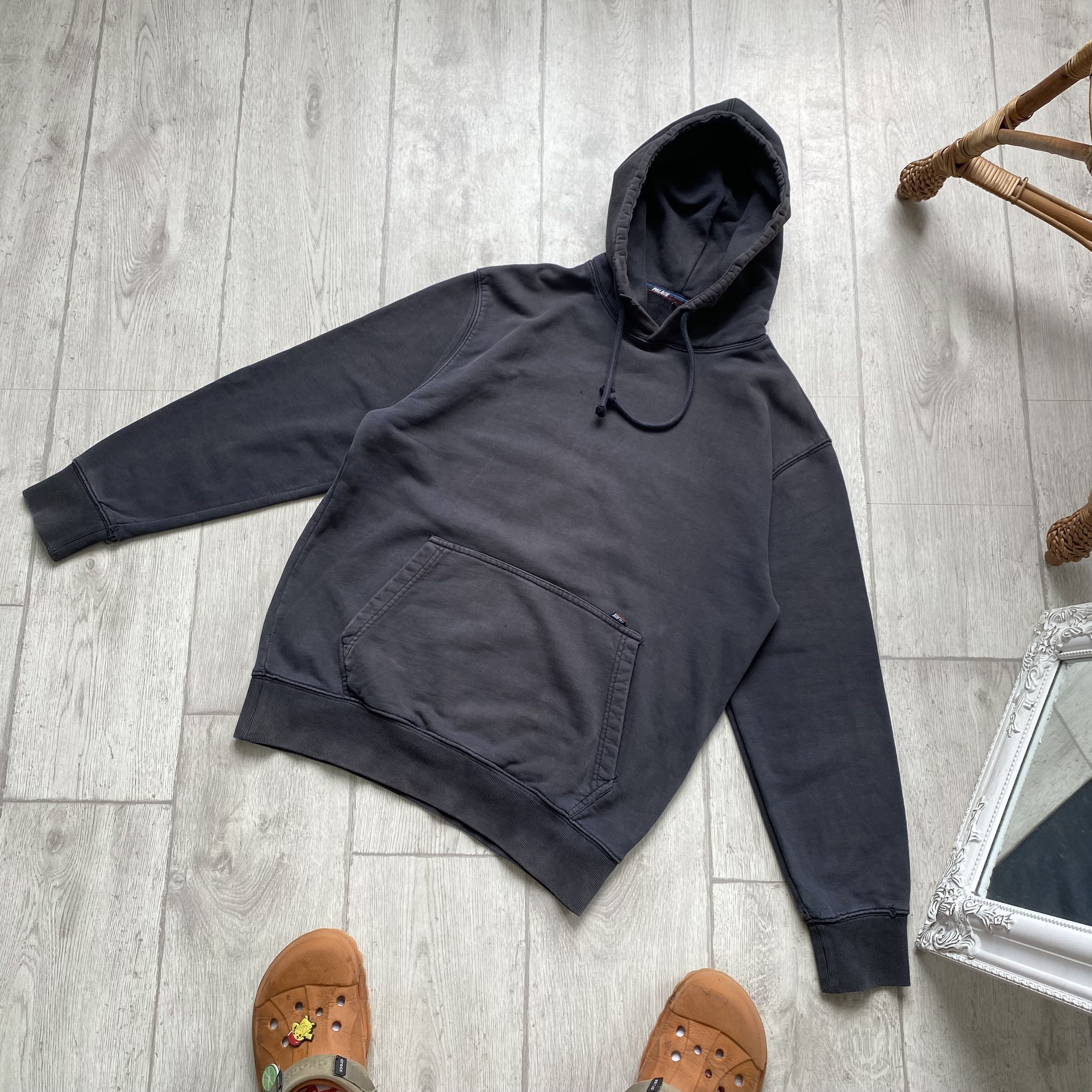 Palace 🛹 Palace Trashed Heavy hoodie vintage skater surf Size US M / EU 48-50 / 2 - 14 Thumbnail