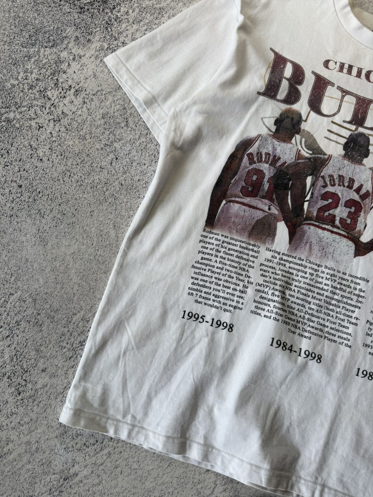 NBA Vintage Chicago Bulls T-shirts Y2K Jordan Rodman Pippen Size US XL / EU 56 / 4 - 10 Thumbnail