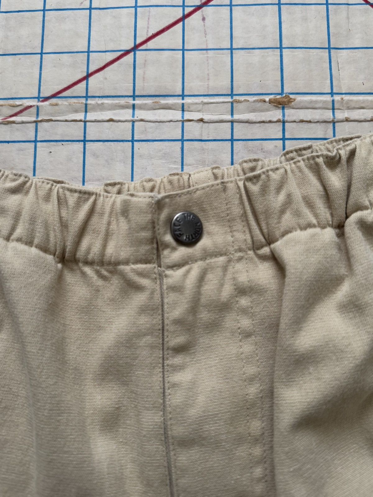 The North Face The North Face Casual Pants Light Tan Size Medium Japan Tag Size US 32 / EU 48 - 6 Thumbnail