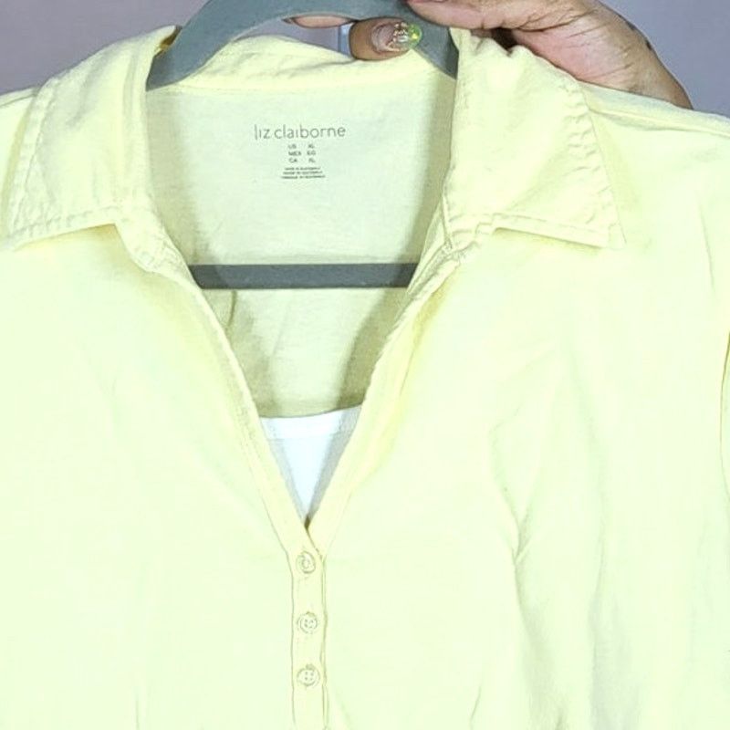 Liz Claiborne Liz Claiborne Yellow V-Neck Polo Short Sleeve Shirt Size XL Size XL / US 12-14 / IT 48-50 - 4 Thumbnail