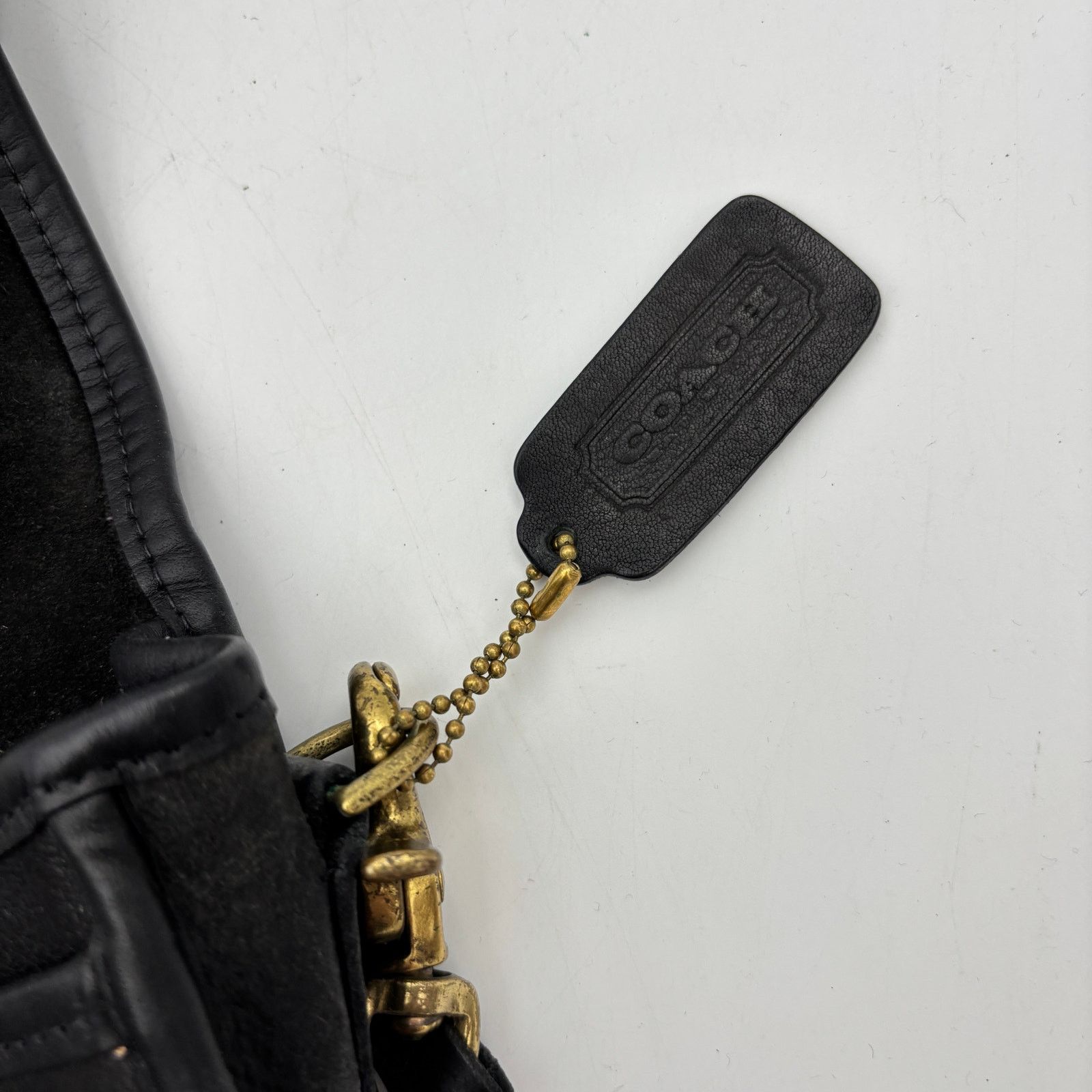 Coach × Vintage Vintage Coach City Bag Black Leather Pocket Purse Crossbody Size ONE SIZE - 9 Thumbnail