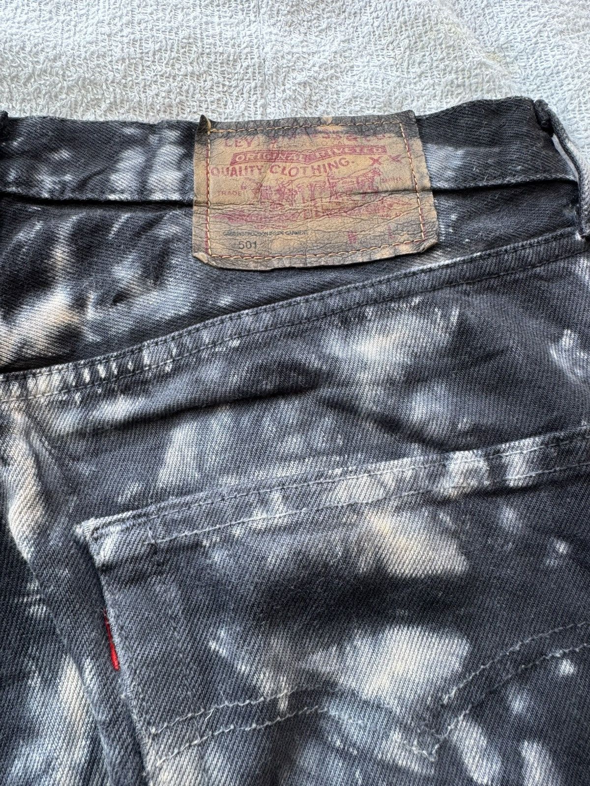Levi's Vintage Clothing Vintage 90s Levis 501 Tie dye bleach denim Size US 33 - 5 Thumbnail