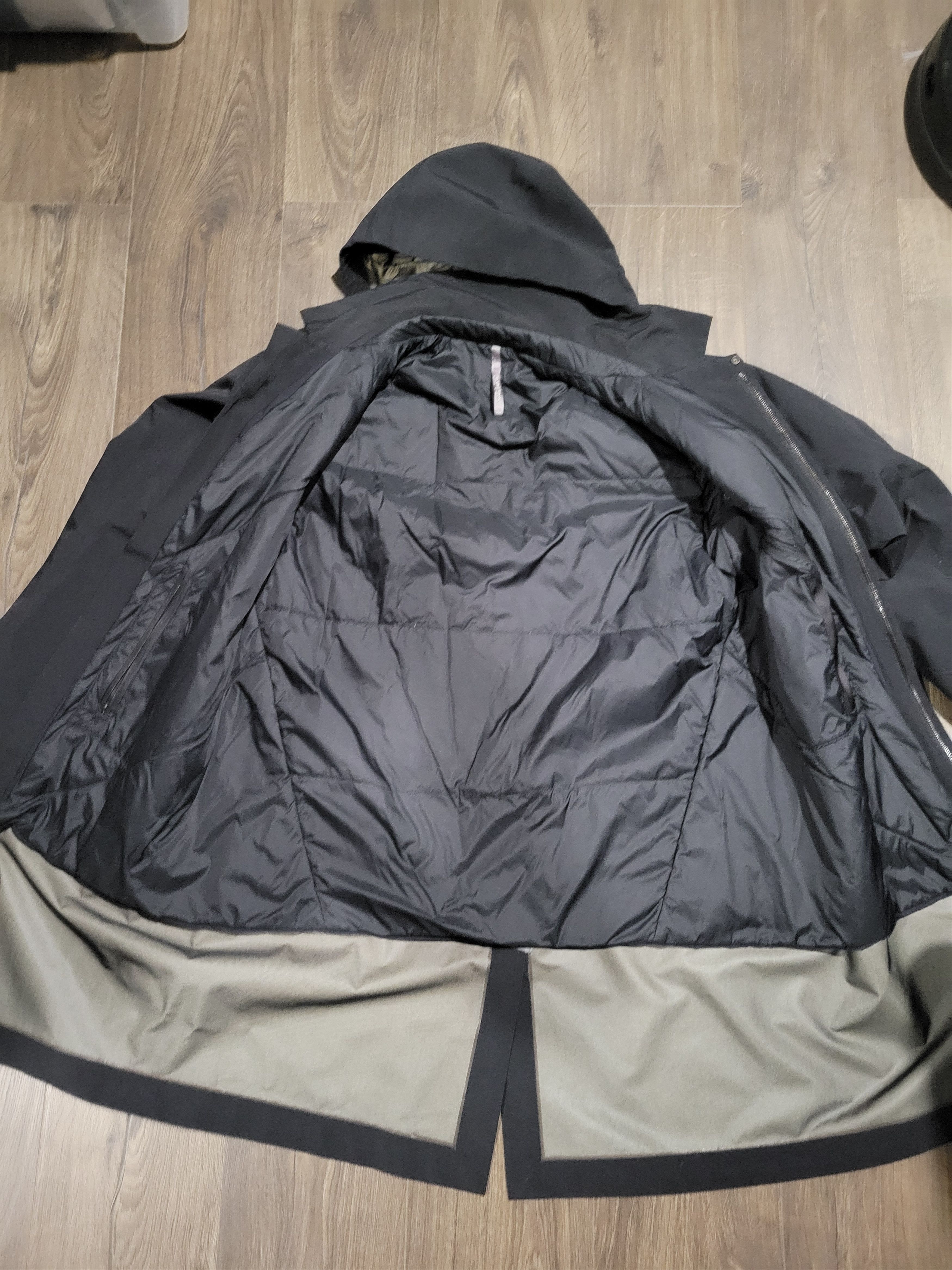 Veilance Galvanic IS Coat Size US M / EU 48-50 / 2 - 3 Thumbnail