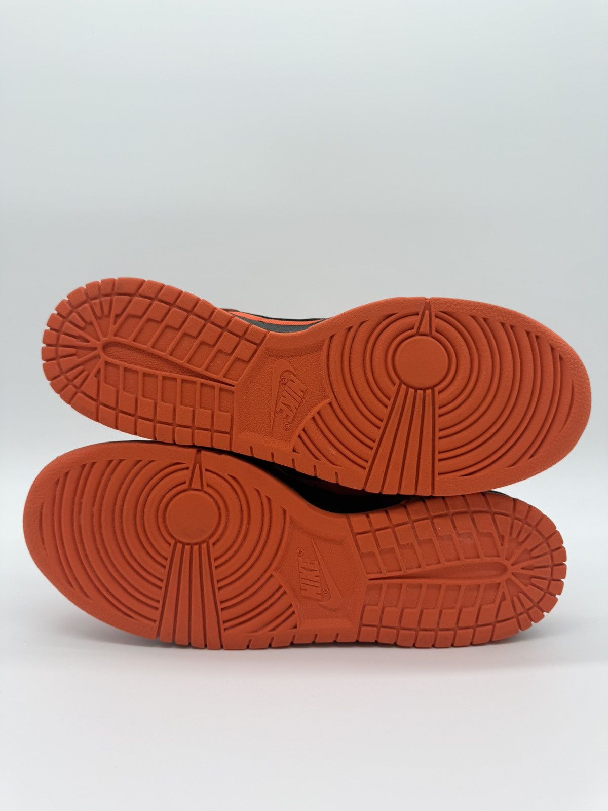 Nike Nike SB Dunk Low Holland Size US 9 / EU 42 - 5 Thumbnail