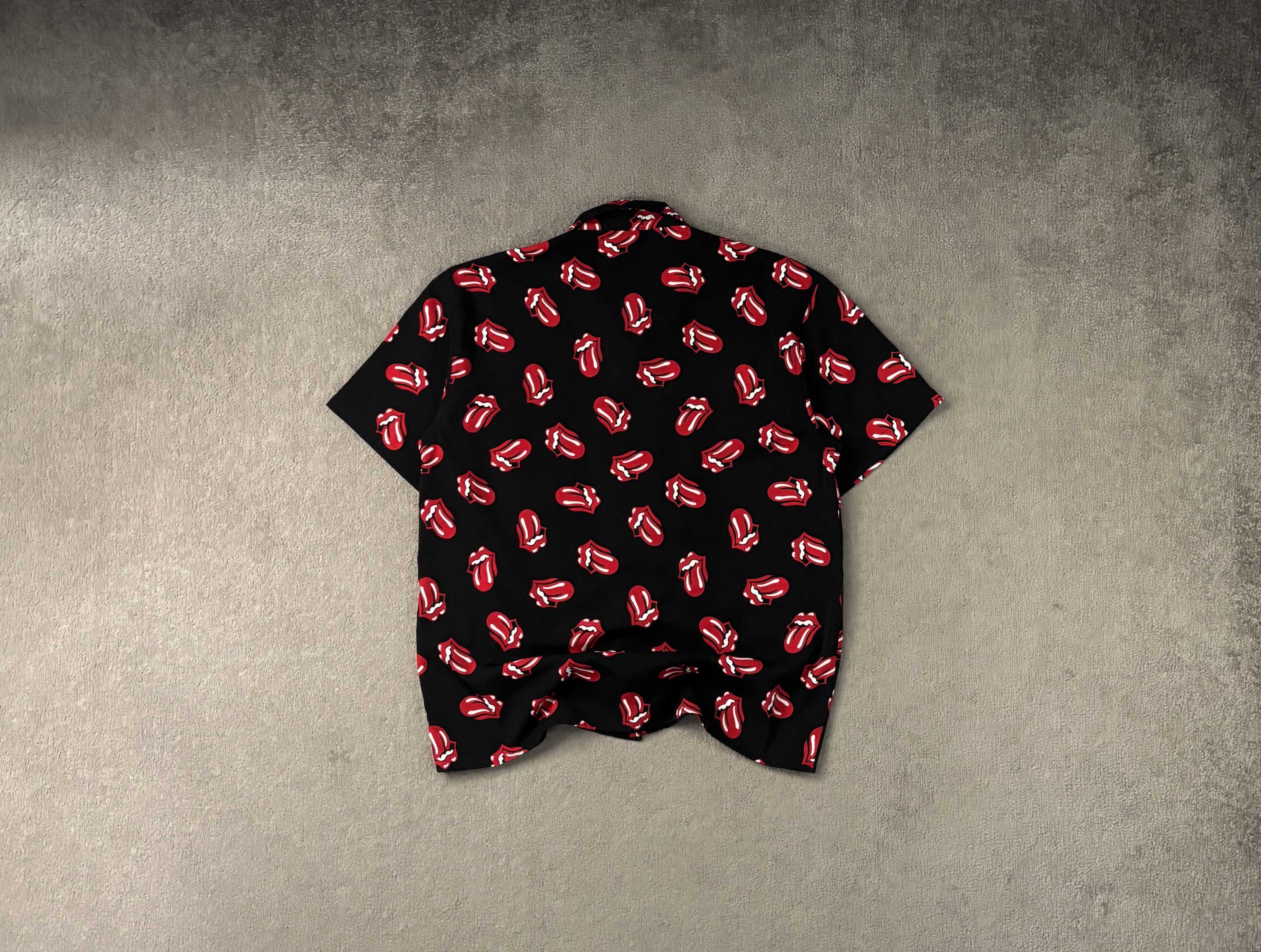 Swagger Super Cool XL Black Shirt with Unique Lip Print Size US XL / EU 56 / 4 - 4 Thumbnail