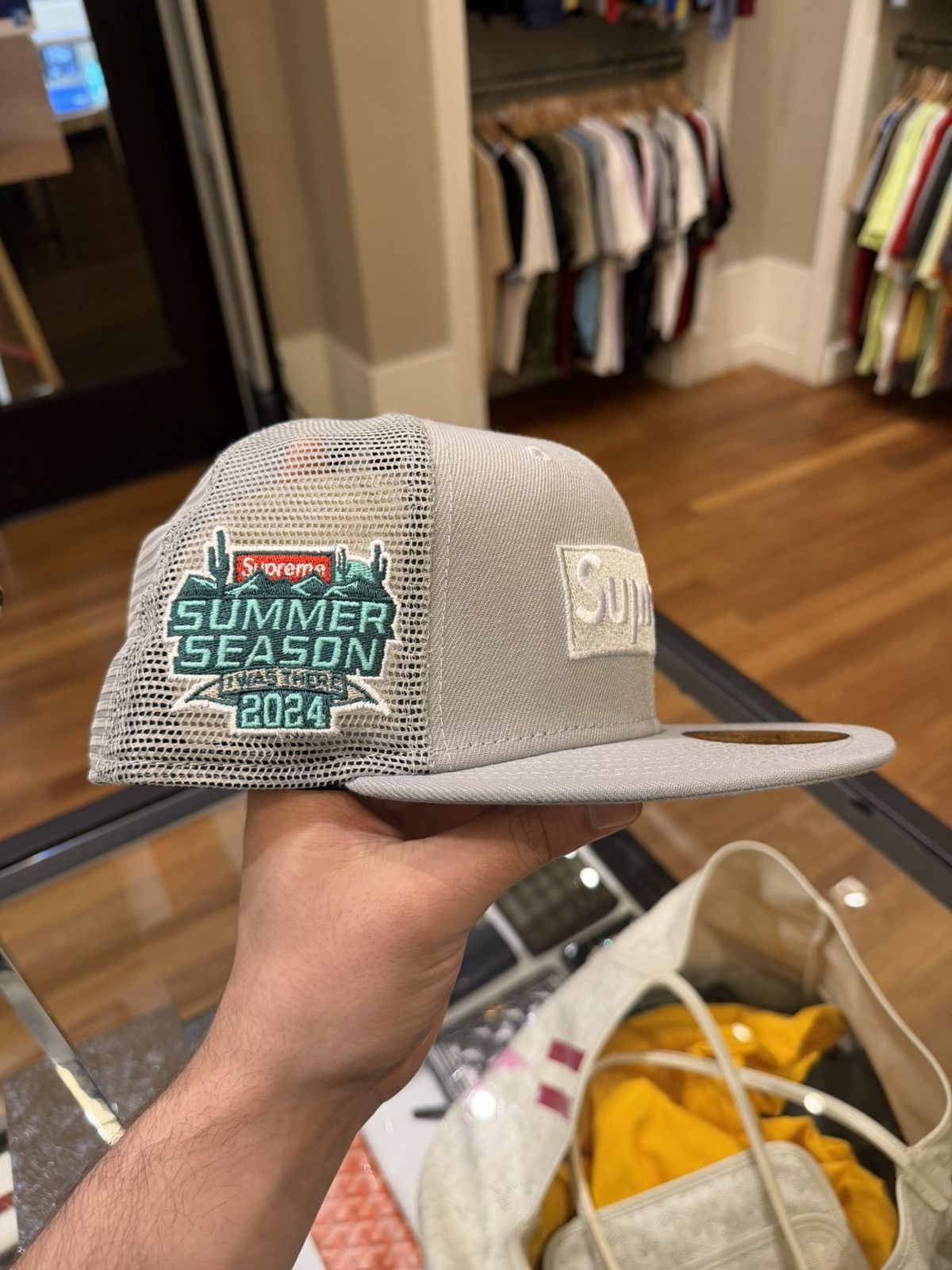 New era x Supreme Box Logo Mesh Back Cap