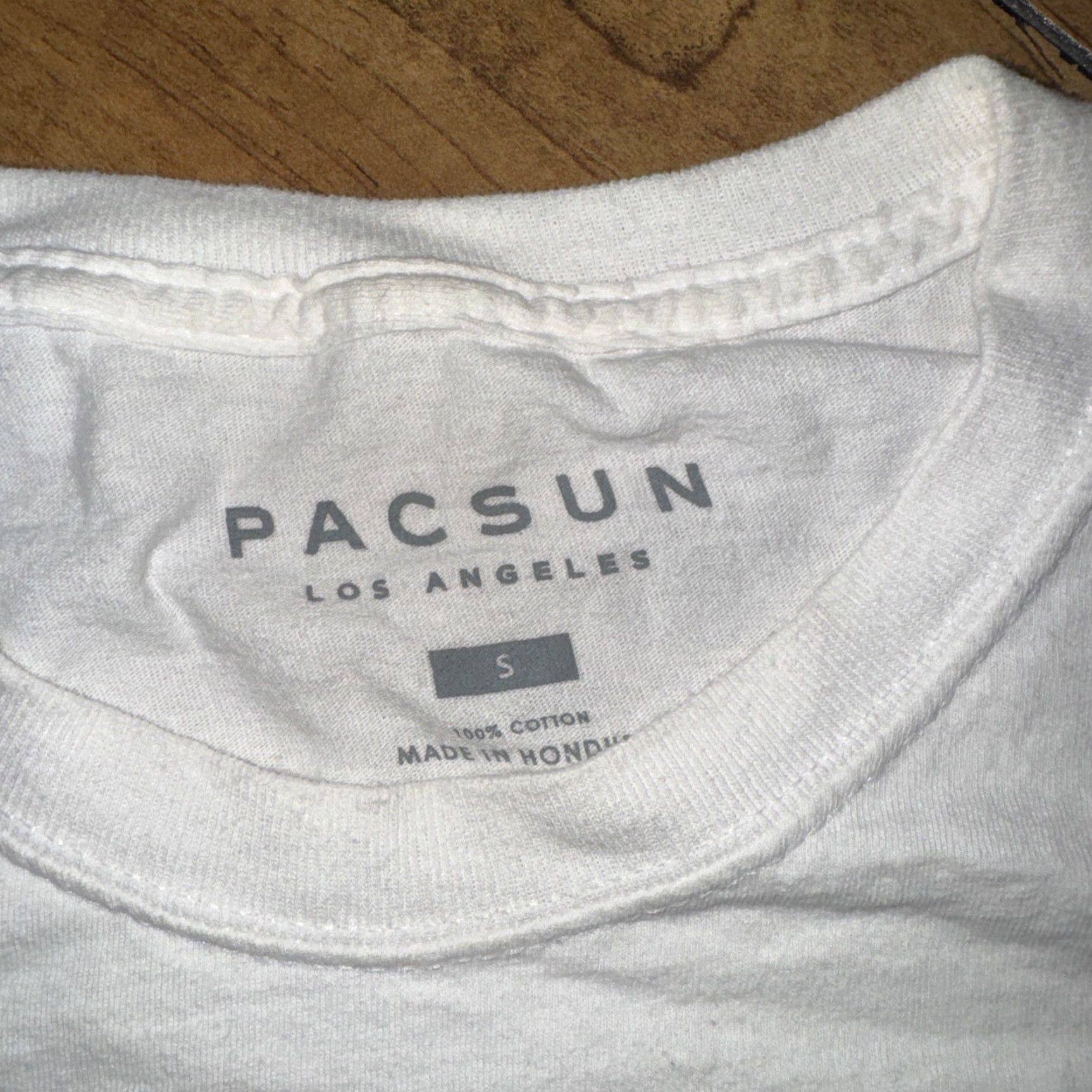 Pacsun Pacsun T-Shirt Cowboys Skull And Guns White Small Mens Regular 16.5x26 Size US S / EU 44-46 / 1 - 3 Thumbnail