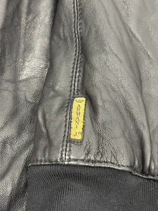 Armani 2000s Armani Black Hooded Bomber Leather Jacket Size US M / EU 48-50 / 2 - 11 Thumbnail