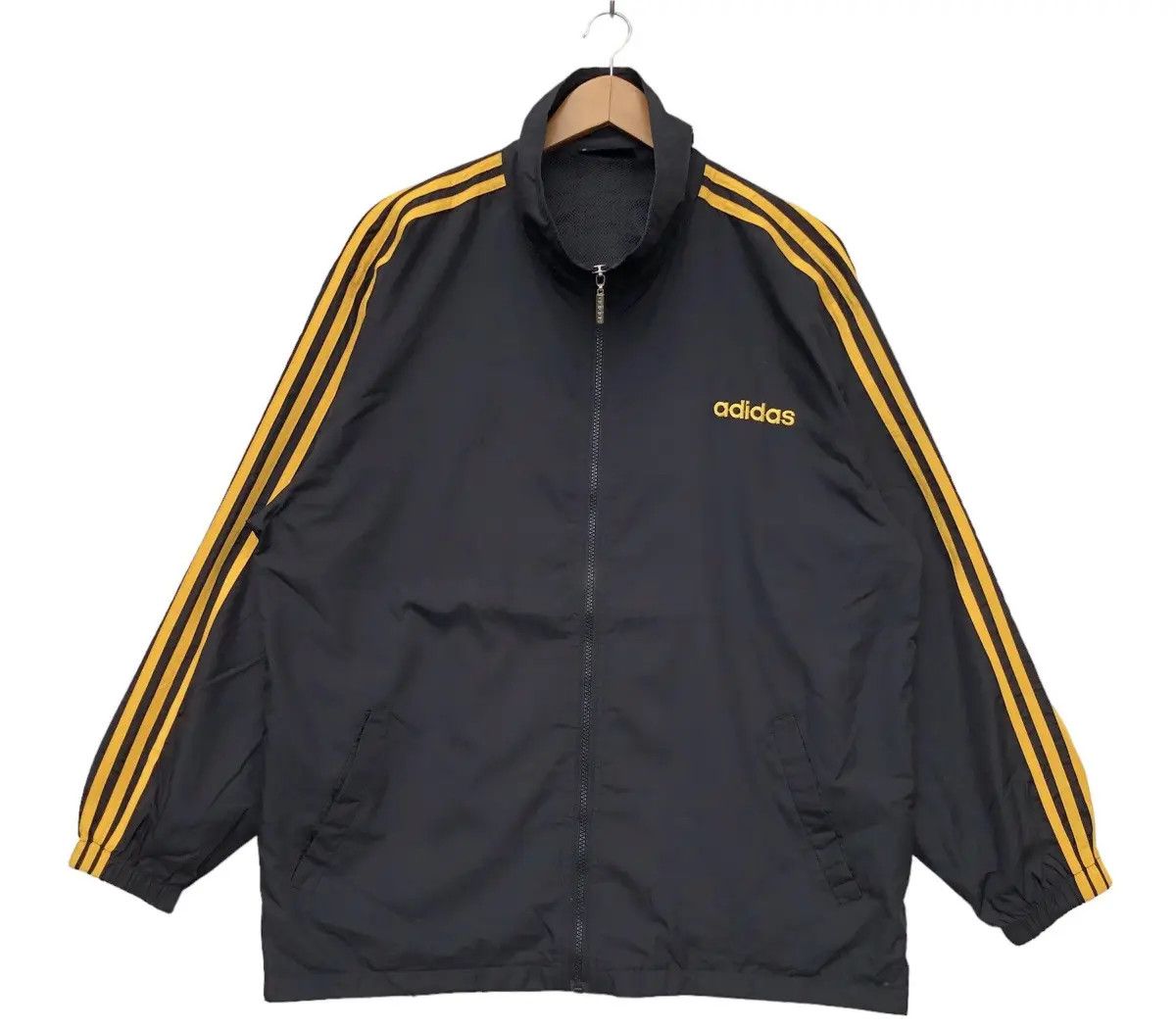 Adidas Vintage 90s Adidas Big Logo Embroidered Windbreaker Jacket Size US L / EU 52-54 / 3 - 9 Thumbnail