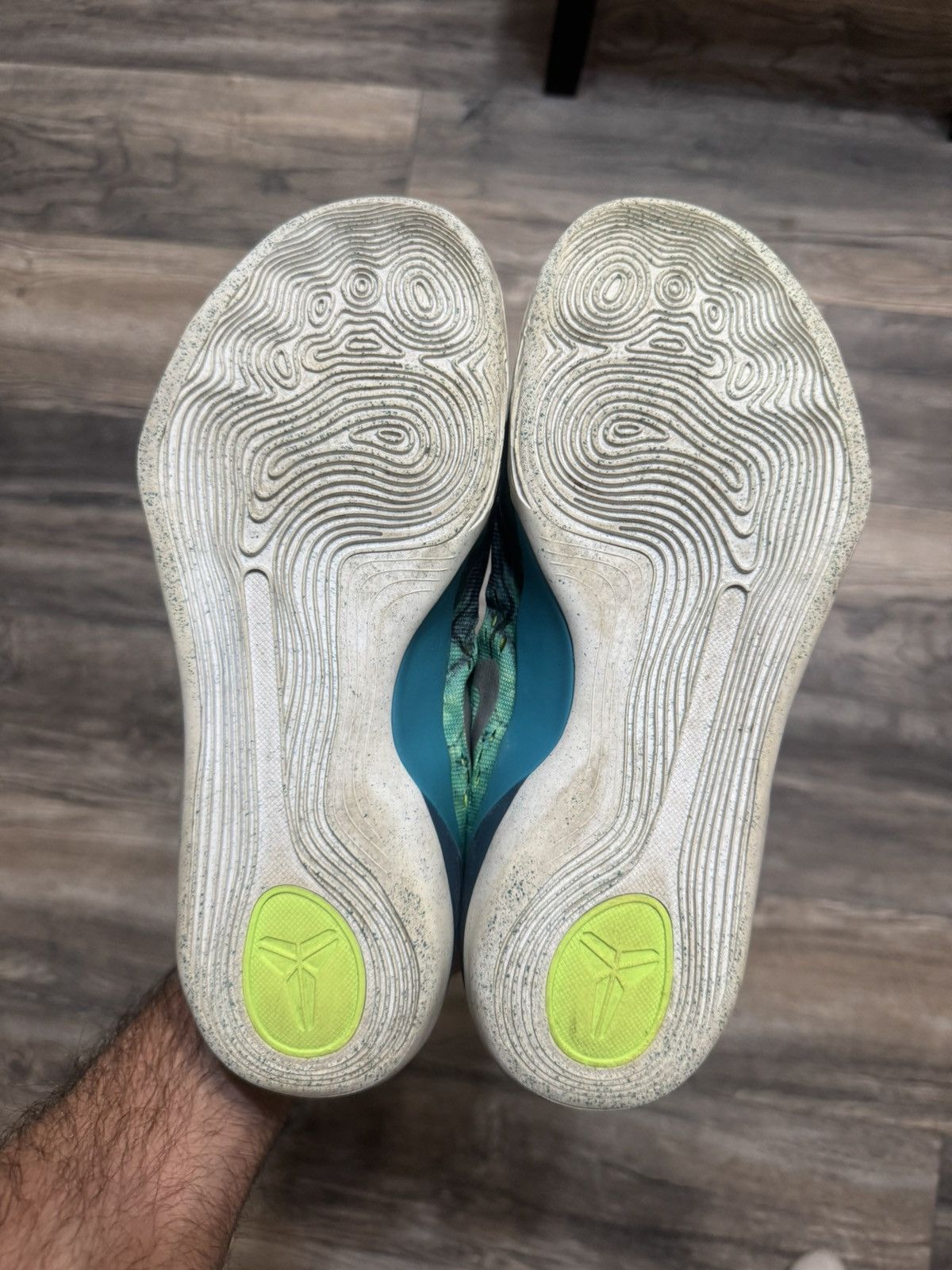 Nike Kobe 9 EM Low Easter Size US 9 / EU 42 - 5 Thumbnail