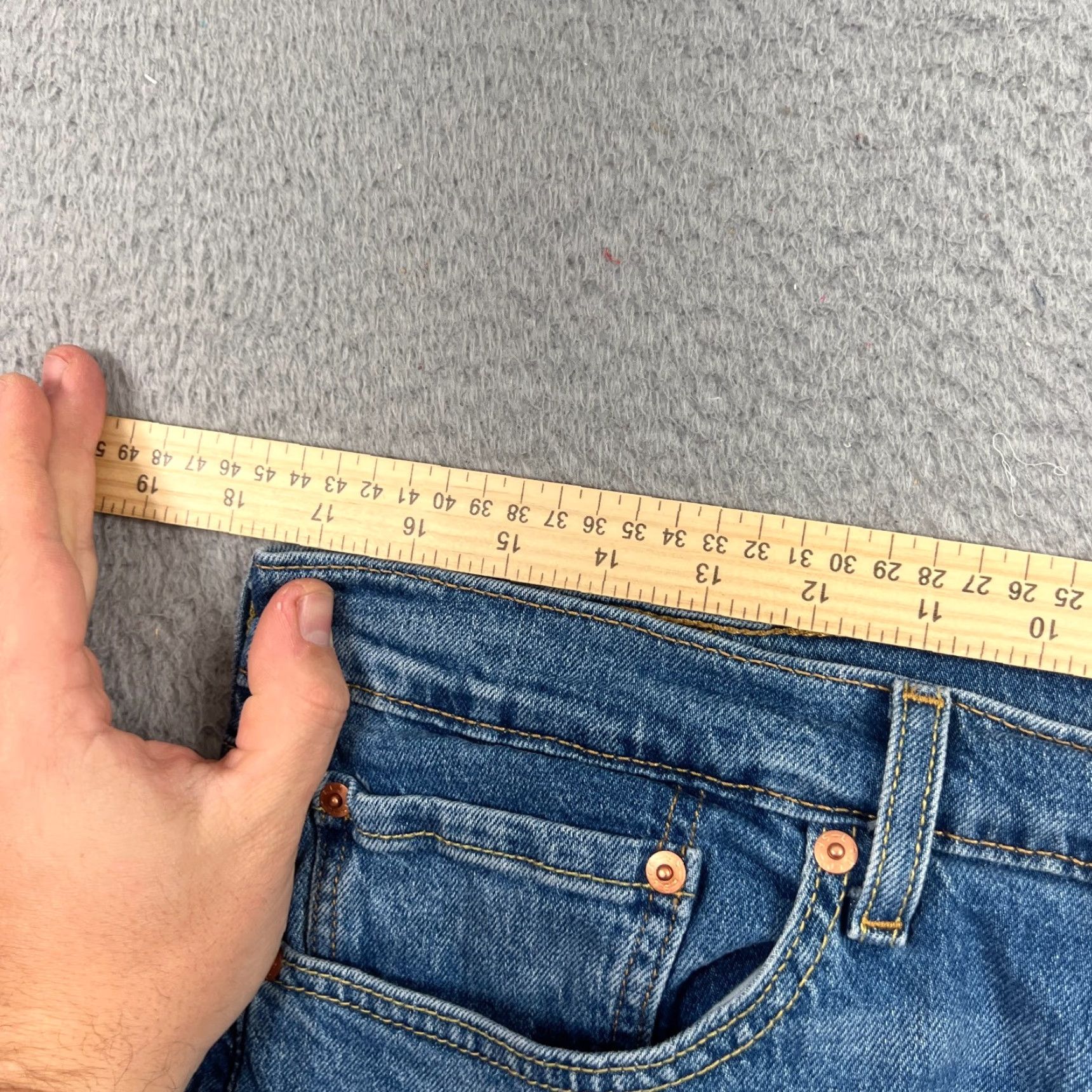 Levi's Levi's 505 Jeans Mens 34x32 Medium Wash Fade Straight Leg Regular Fit Denim Blue Size US 34 / EU 50 - 5 Thumbnail