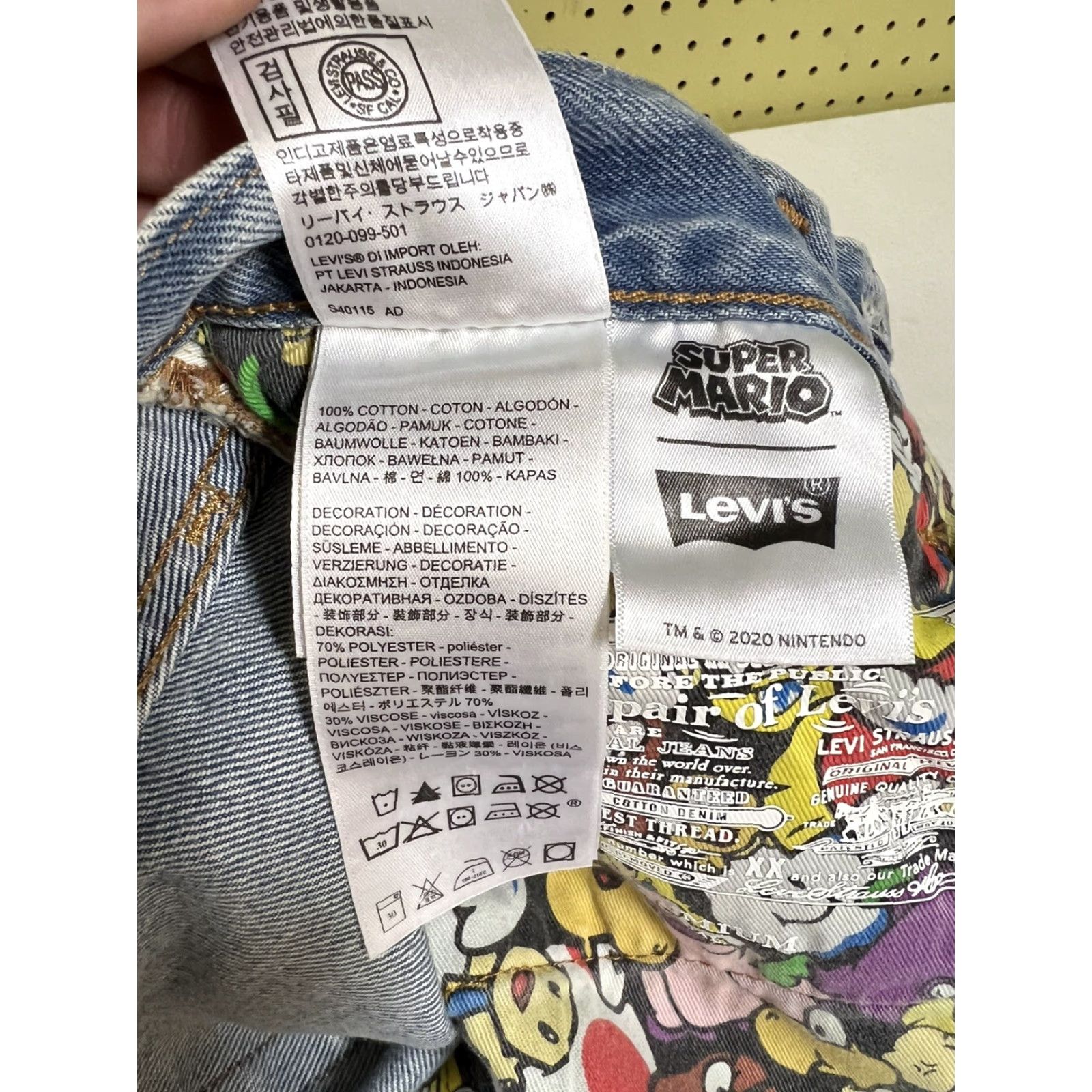Levi's Levis X Super Mario Bros 501 Denim Jeans NWT Selvedge Button Fly 24x26 Irregular Size 42" / US 20 - 5 Thumbnail