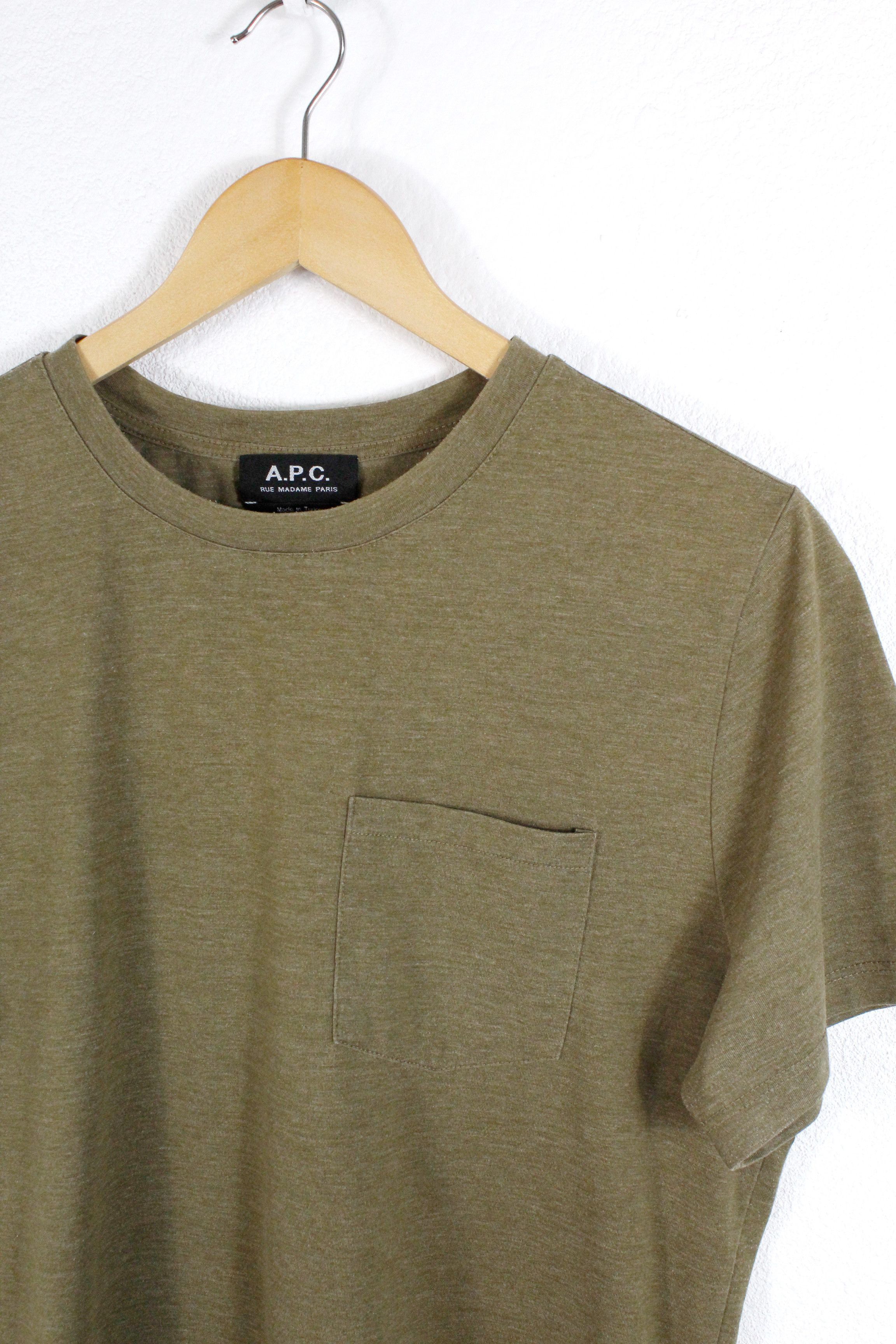 A.P.C. A.P.C. Pocket Khaki Back Logo Tee T-shirt Size US S / EU 44-46 / 1 - 2 Thumbnail