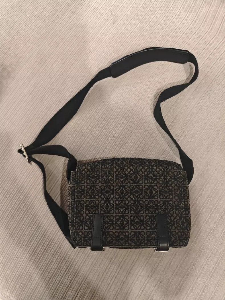 Loewe loewe Reading canvas shoulder bag 2503-Nextarrow Size ONE SIZE - 1 Thumbnail
