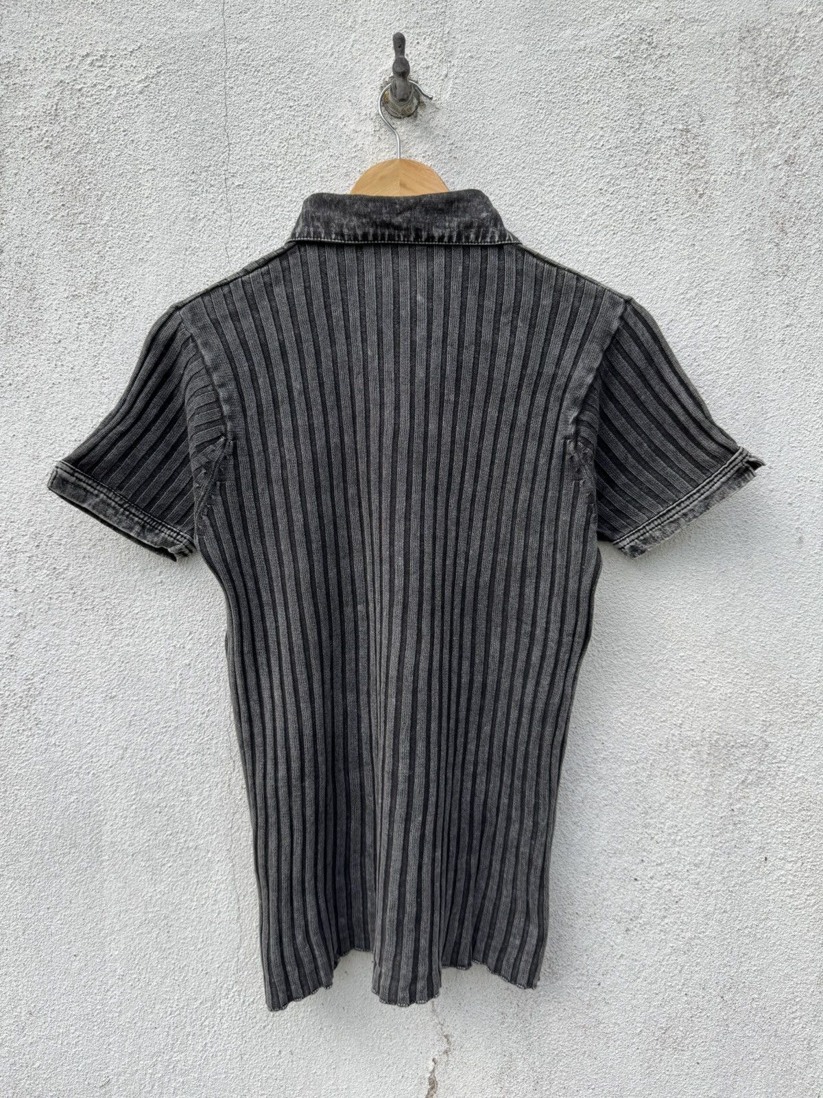 Le Grande Bleu (L.G.B.) 2000s Avant Garde Cyber lgb styled archive Tees Size US XS / EU 42 / 0 - 3 Thumbnail