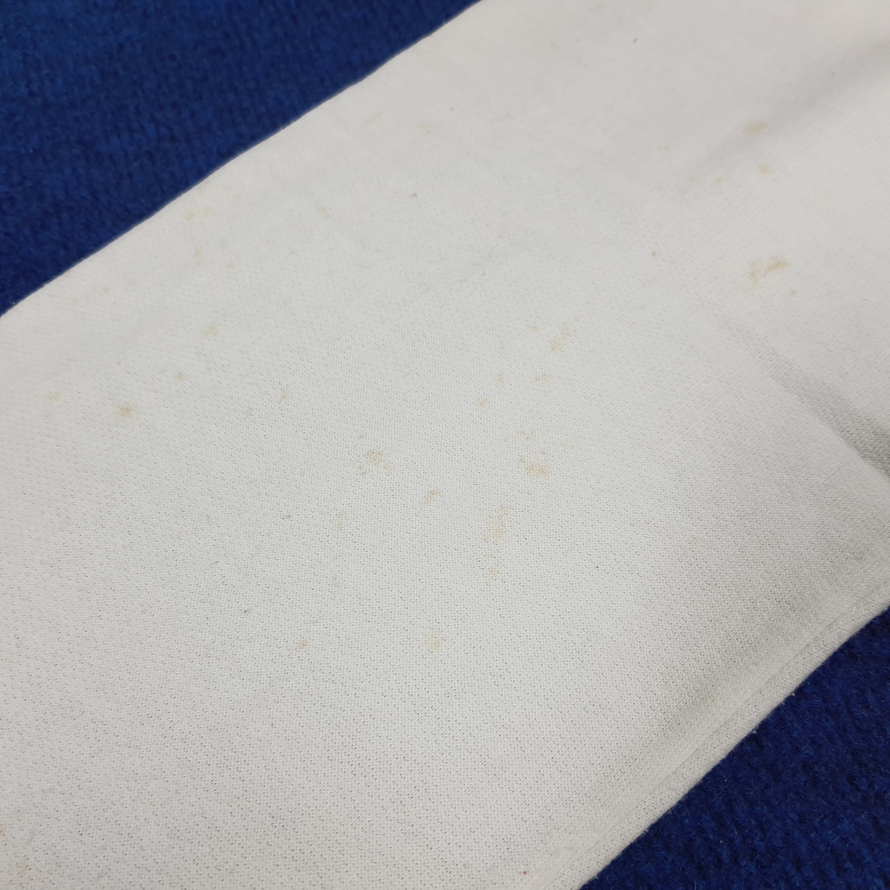Vintage Vintage Montreal CANADA Flag Sweatshirts Size US S / EU 44-46 / 1 - 10 Thumbnail