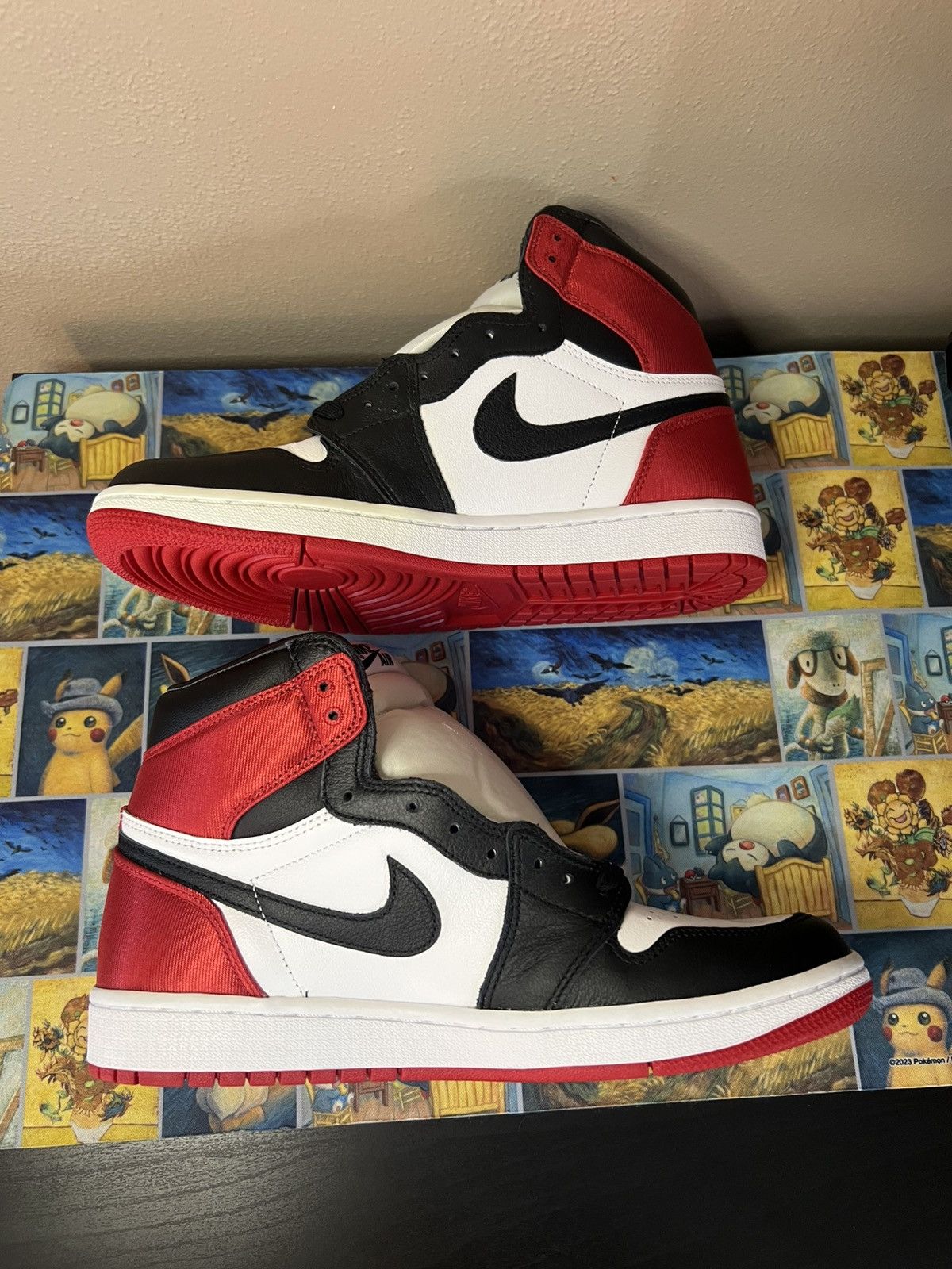 Jordan Brand Jordan 1 High OG Satin Bred Size US 10 / IT 40 - 2 Thumbnail