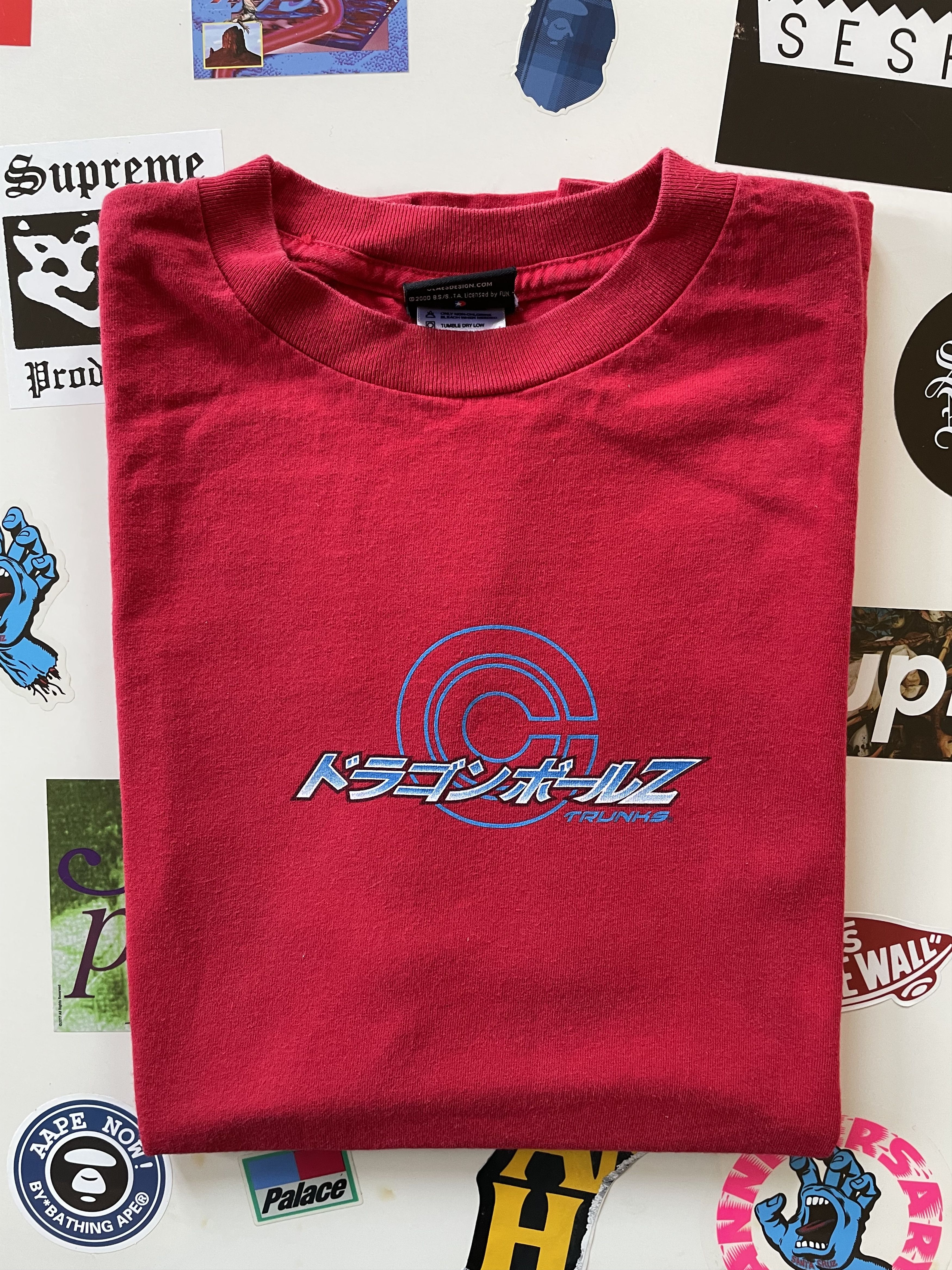 Anime Vintage 2001 Dragon Ball Z Future Trunks T-shirt Red Size US M / EU 48-50 / 2 - 7 Thumbnail