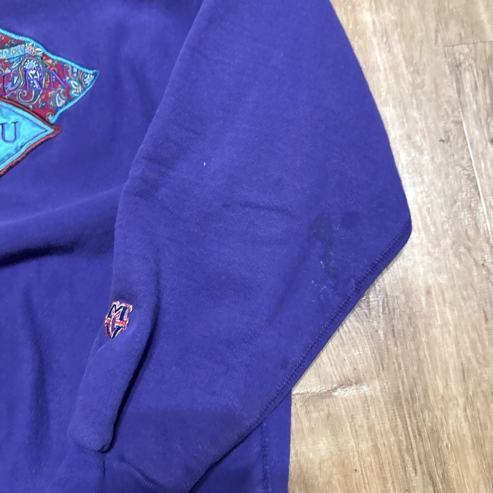 Vintage VINTAGE MV Sport Pro Weave WMU Western Michigan Crewneck Sweatshirt Mens L Purple 90s Sports University MV Sport Mens Large L Size US L / EU 52-54 / 3 - 6 Thumbnail