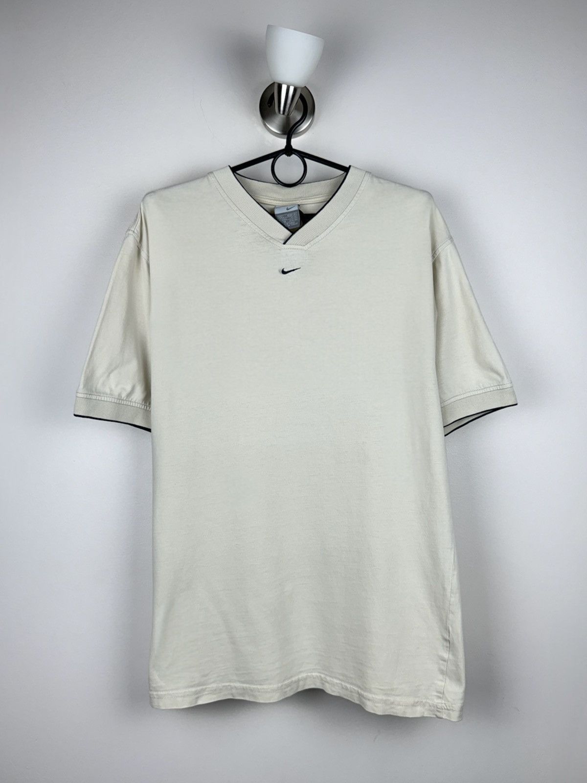 Nike Casual cream t shirt Nike Central Swoosh y2k original item Size US L / EU 52-54 / 3 - 1 Thumbnail