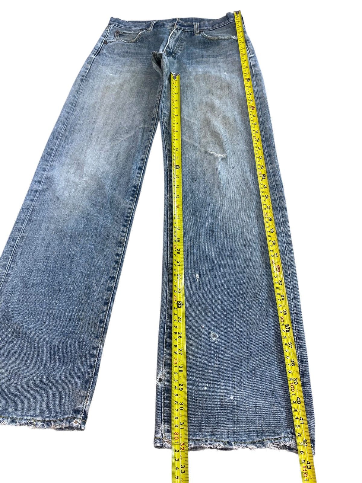 Uniqlo Uniqlo Light Blue Wash Style Loose Jeans Size US 30 / EU 46 - 7 Thumbnail