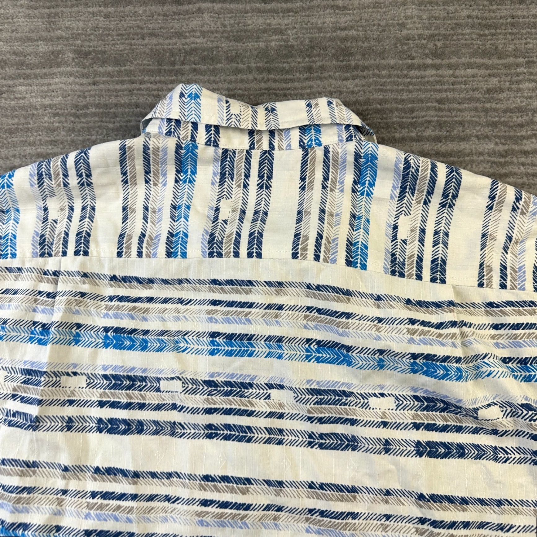 Tommy Bahama Tommy Bahama Shirt Mens Large Beige Blue Camp Button Up Size US L / EU 52-54 / 3 - 6 Thumbnail