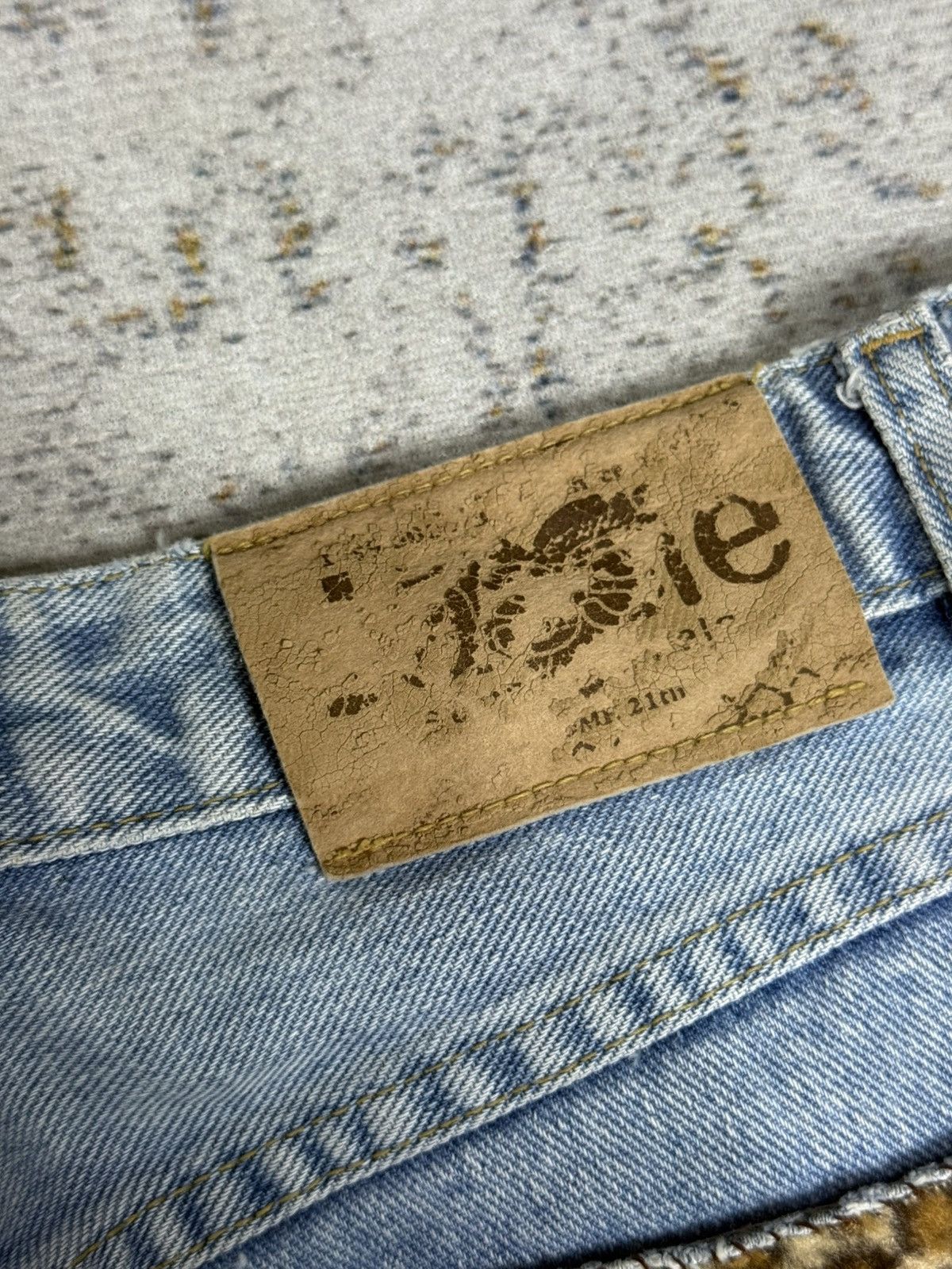 Tornado Mart Jassie y2k style leopard petern pocket denim pants Size US 29 - 8 Thumbnail