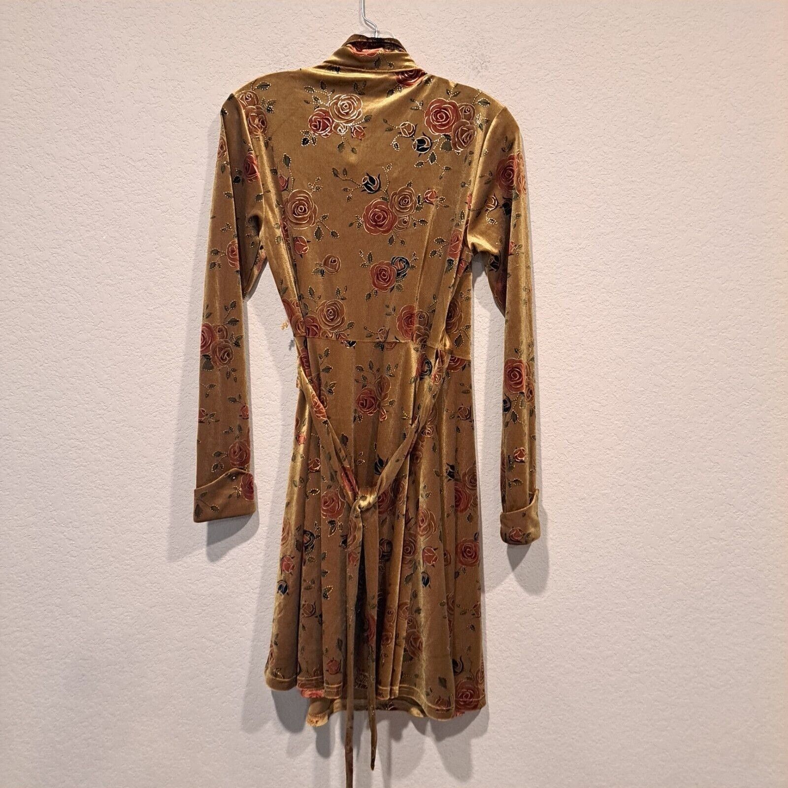 Other Unique Vintage Chartreuse & Red Rose Velvet Wrap Dress M New Size M / US 6-8 / IT 42-44 - 3 Thumbnail