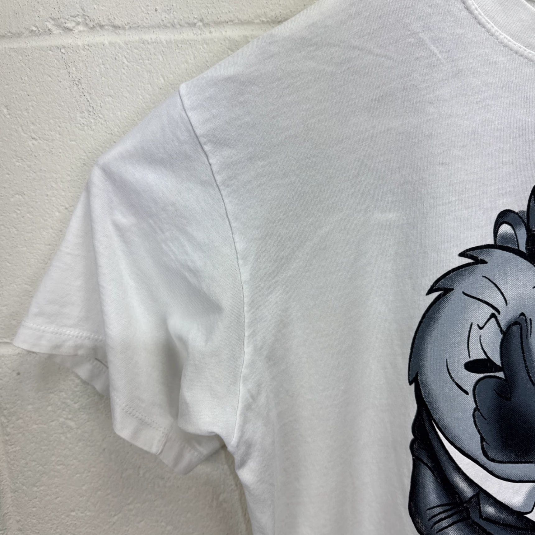 Vintage VINTAGE Warner Bros Taz White T-Shirt Unisex Adult Medium 90s Looney Tunes Cartoon Size US M / EU 48-50 / 2 - 7 Thumbnail