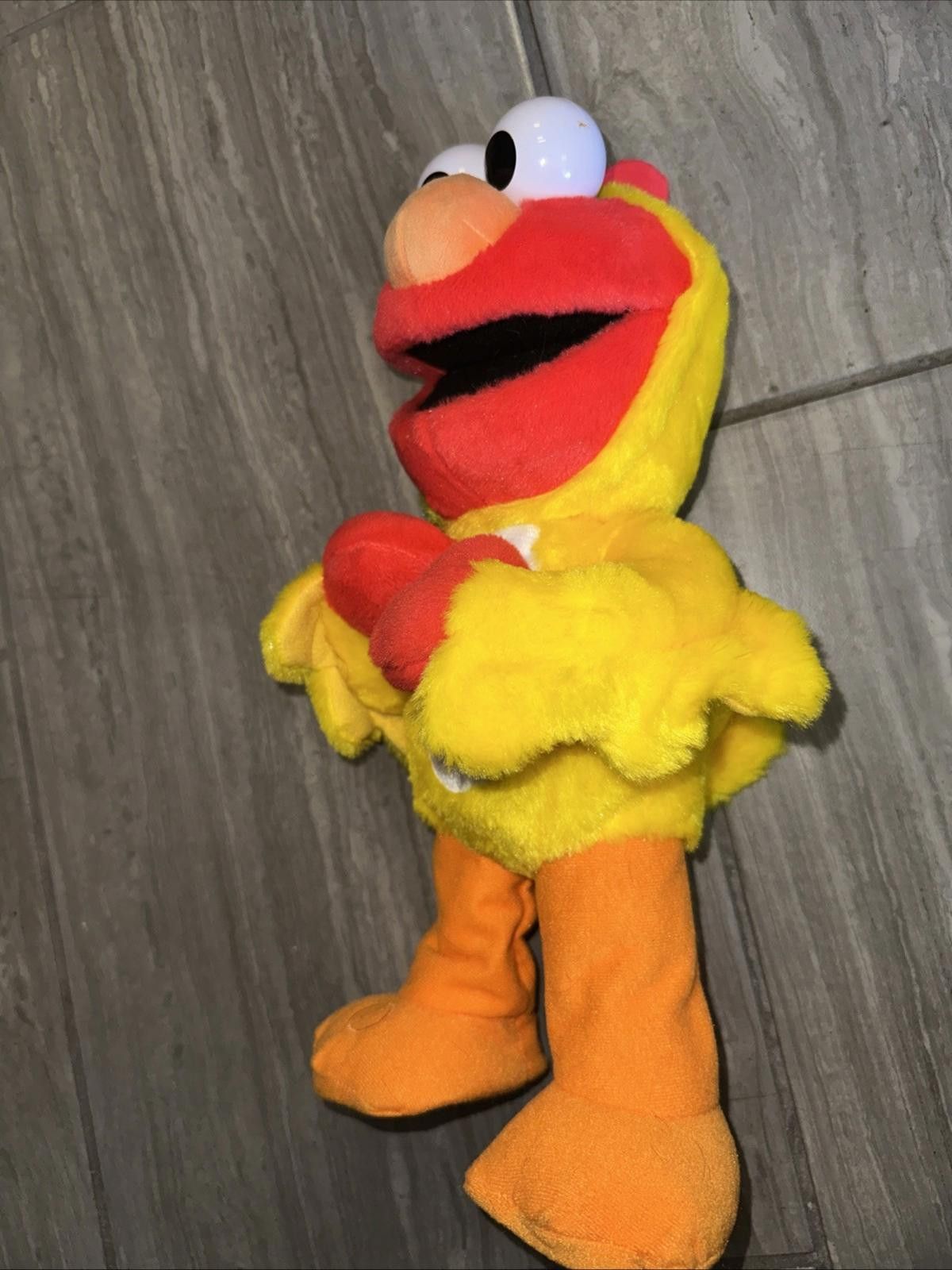 Other Just Play Sesame Street Chicken Dance Elmo Animated Dances Size ONE SIZE - 2 Thumbnail
