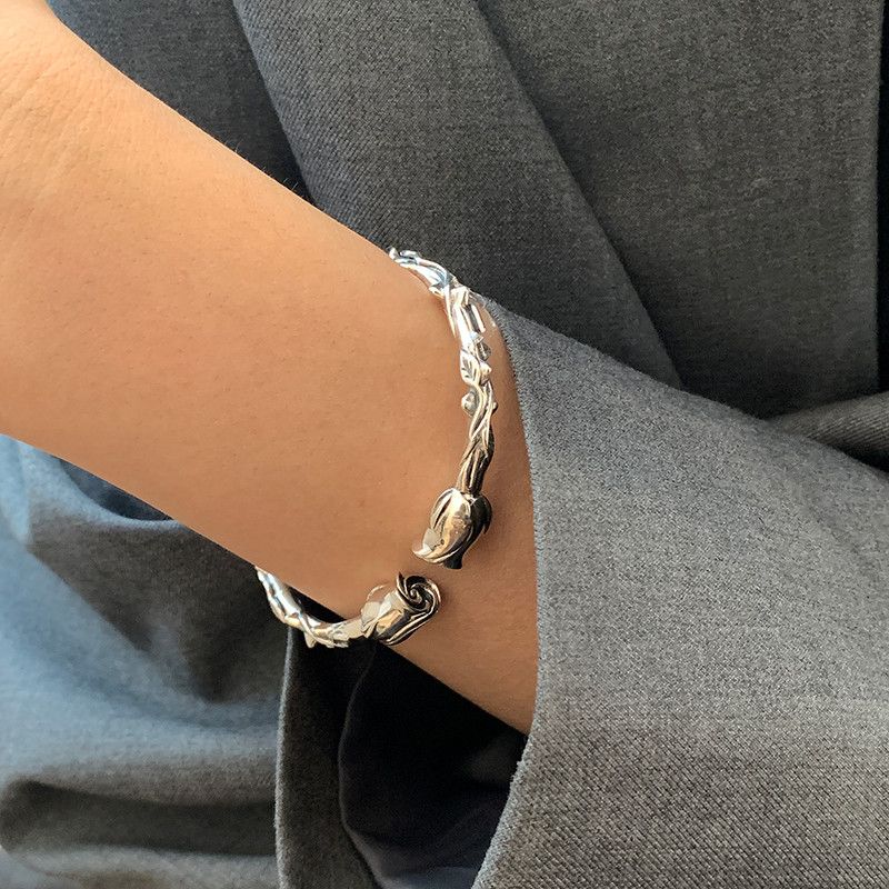 Jewelry Trendy Elegant Rose Bracelets Size ONE SIZE - 1 Thumbnail