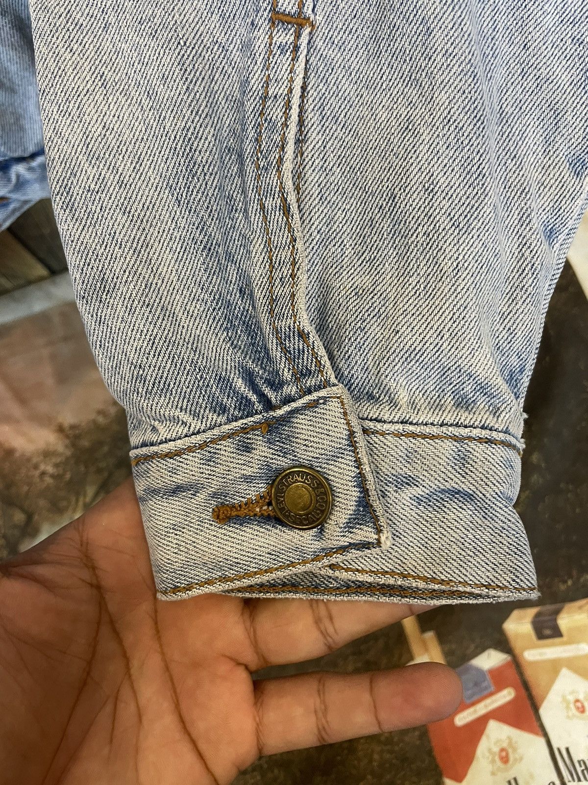 Designer × Levi's × Vintage Vintage levis Denim Jacket Size US L / EU 52-54 / 3 - 3 Thumbnail