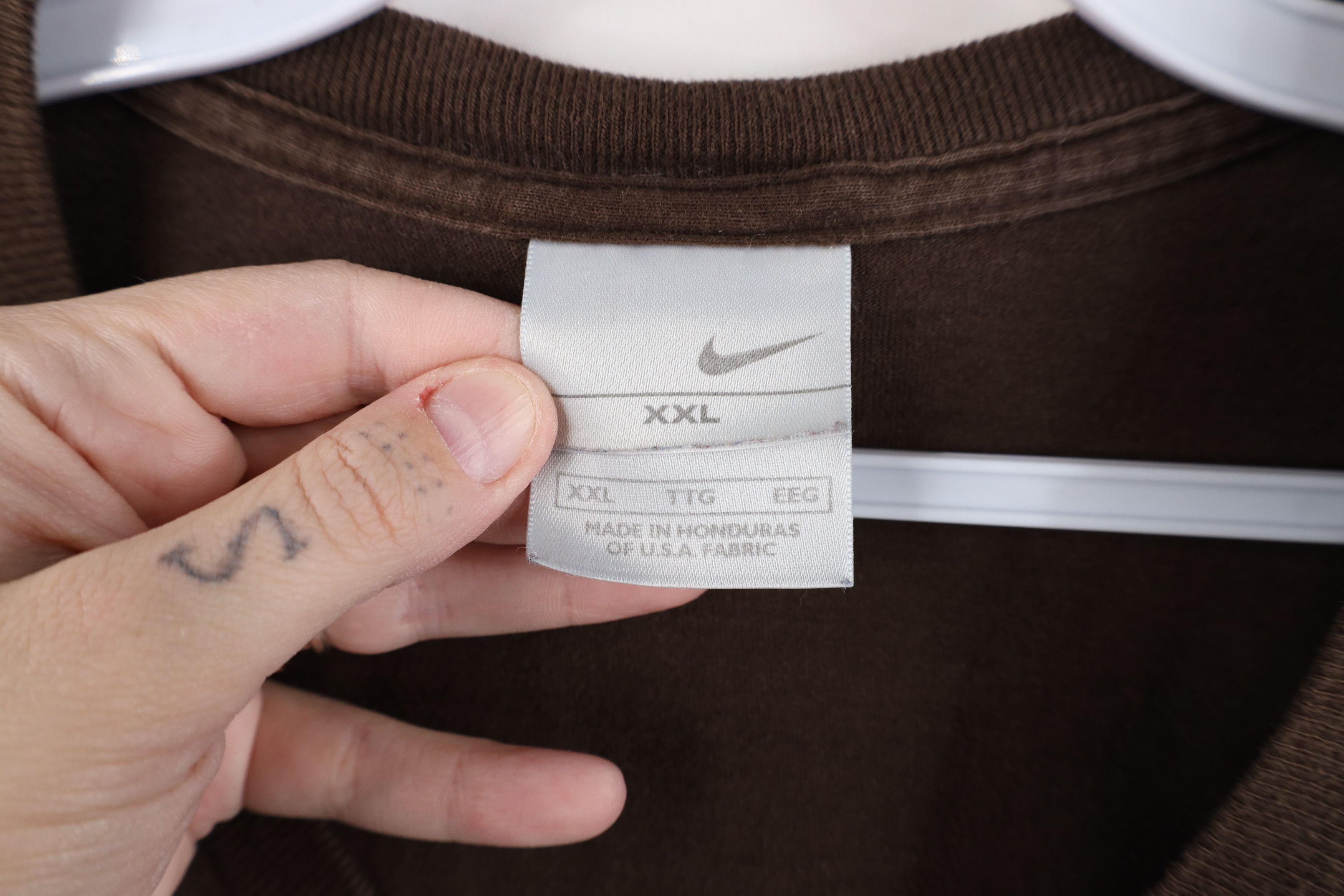 Nike Vintage Y2K Nike Spell Out Block Letter T-Shirt Brown Cotton Size US XXL / EU 58 / 5 - 8 Thumbnail