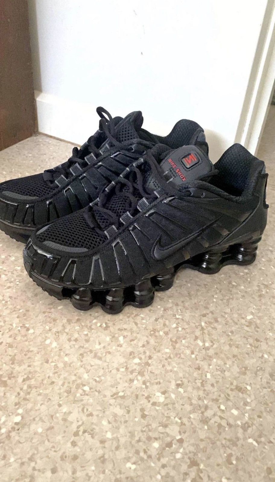 Nike NIKE SHOX Size US 8 / EU 41 - 2 Thumbnail