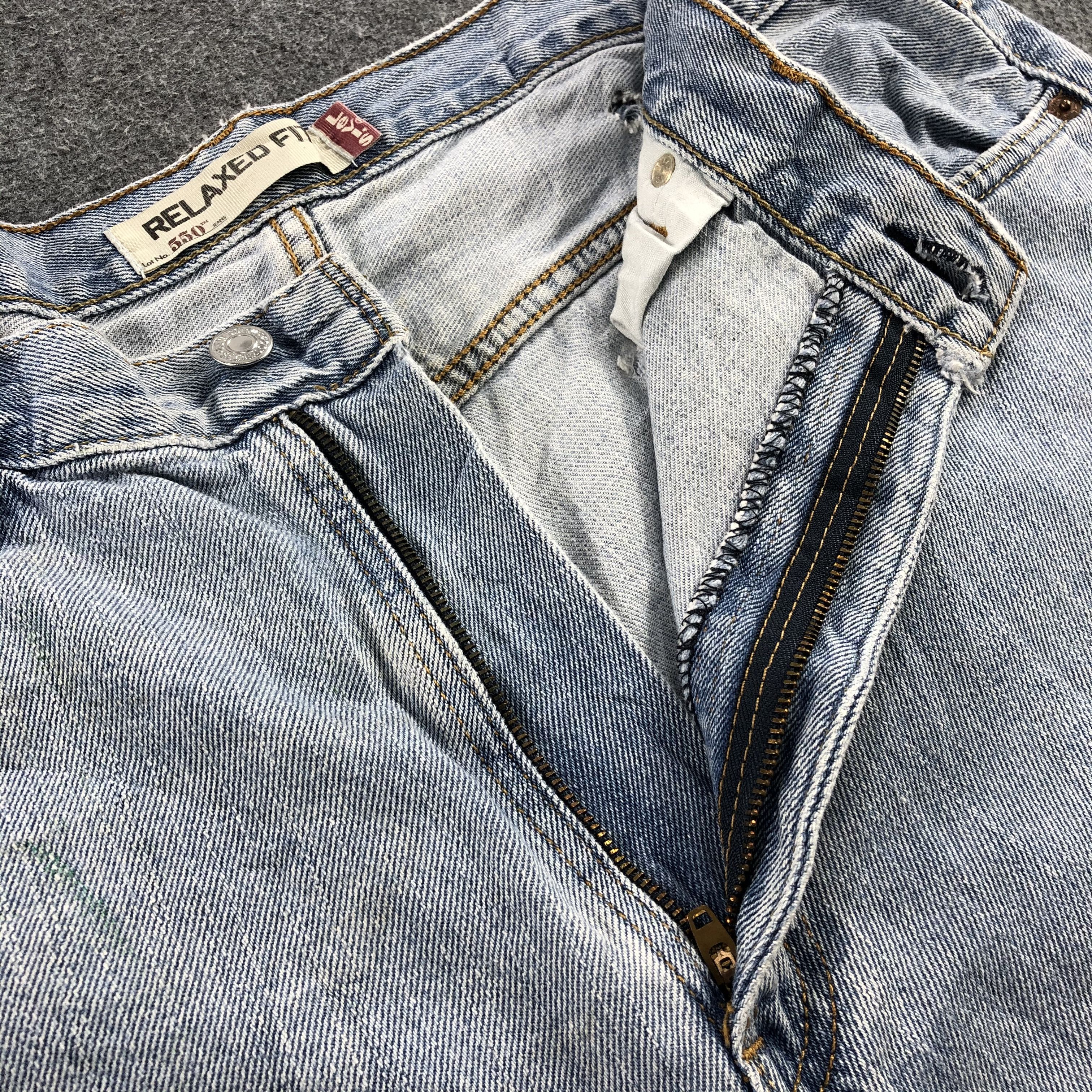 Levi's Vintage Levis 550 Jeans Relaxed Fit Denim-J1078 Size US 37 - 8 Thumbnail
