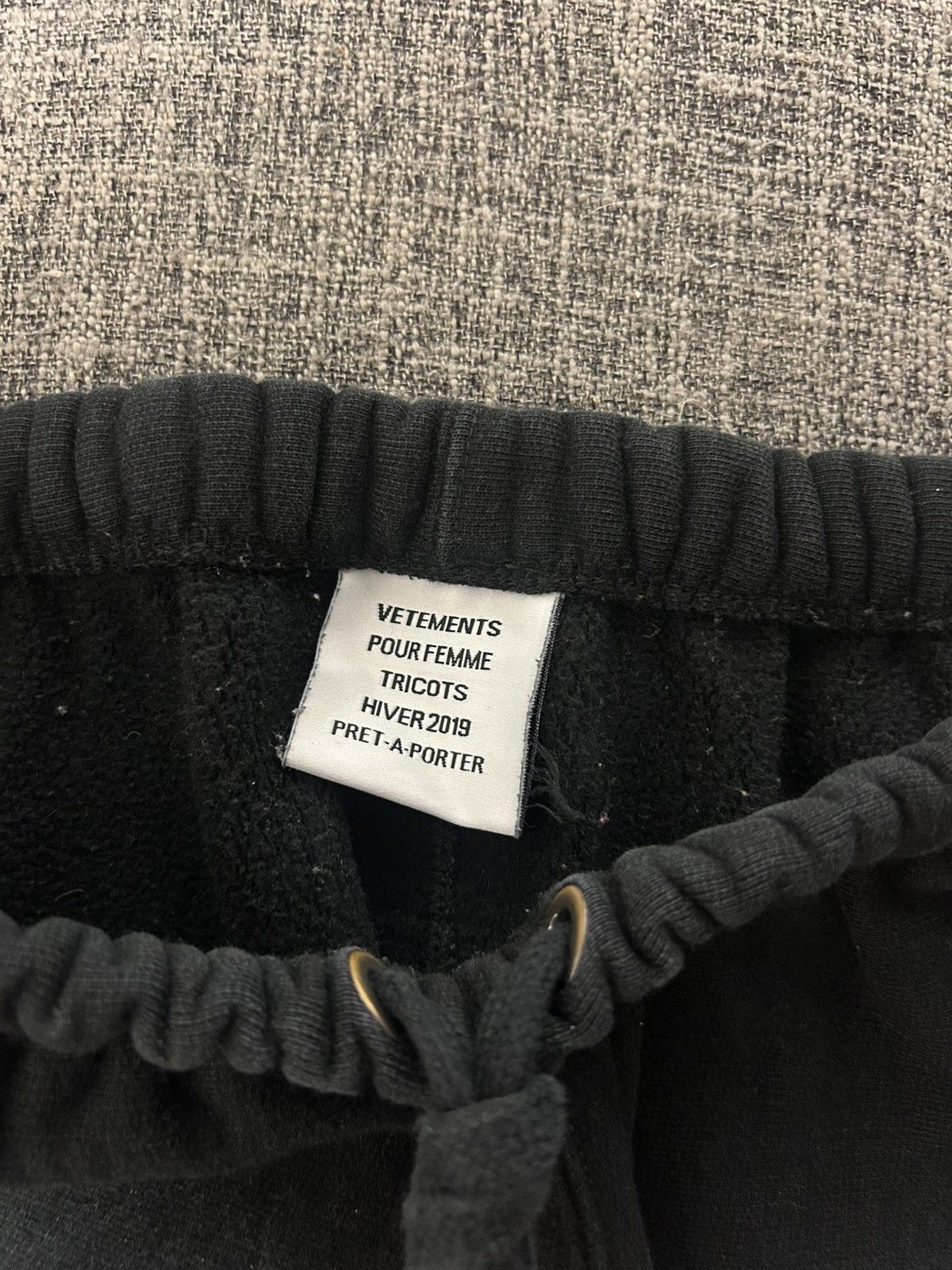 Vetements AW19 VETEMENTS Spellout Sweatpants Size US 30 / EU 46 - 4 Thumbnail
