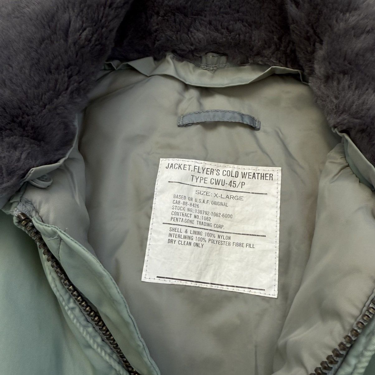 Schott Vintage contract US CWU-45/P Cold Weather Bomber Jacket Size US XL / EU 56 / 4 - 5 Thumbnail