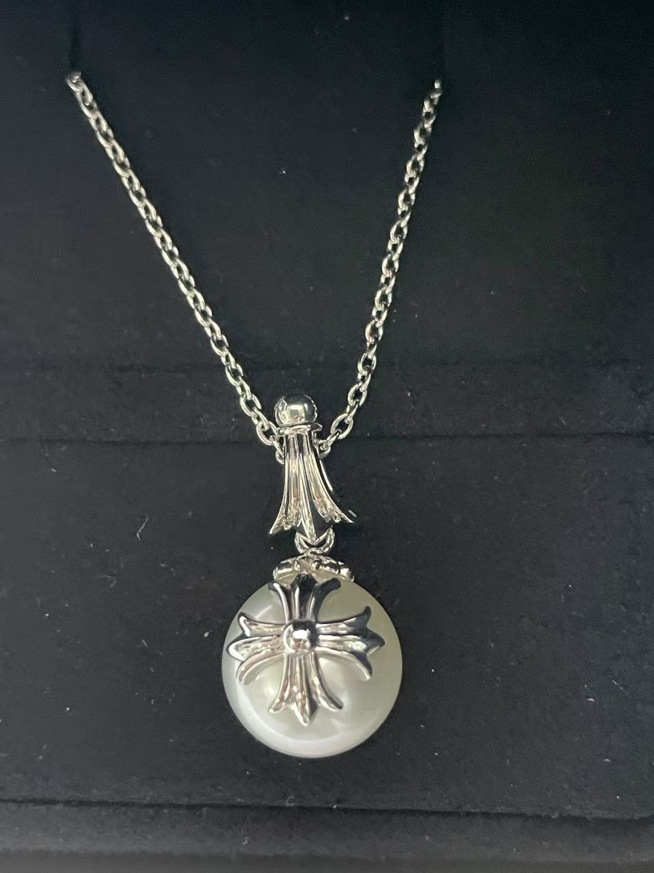 Chrome Hearts Chrome Hearts Mikimoto 18K White Gold Cross Pearl Necklace Size ONE SIZE - 6 Thumbnail