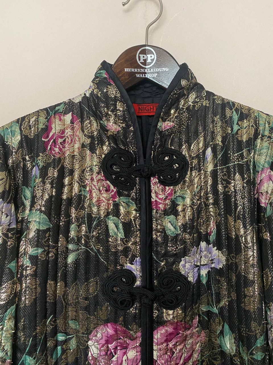 Valentino VALENTINO NIGHT Black Floral Silk Jacket 1980's VINTAGE Size M / US 6-8 / IT 42-44 - 4 Thumbnail