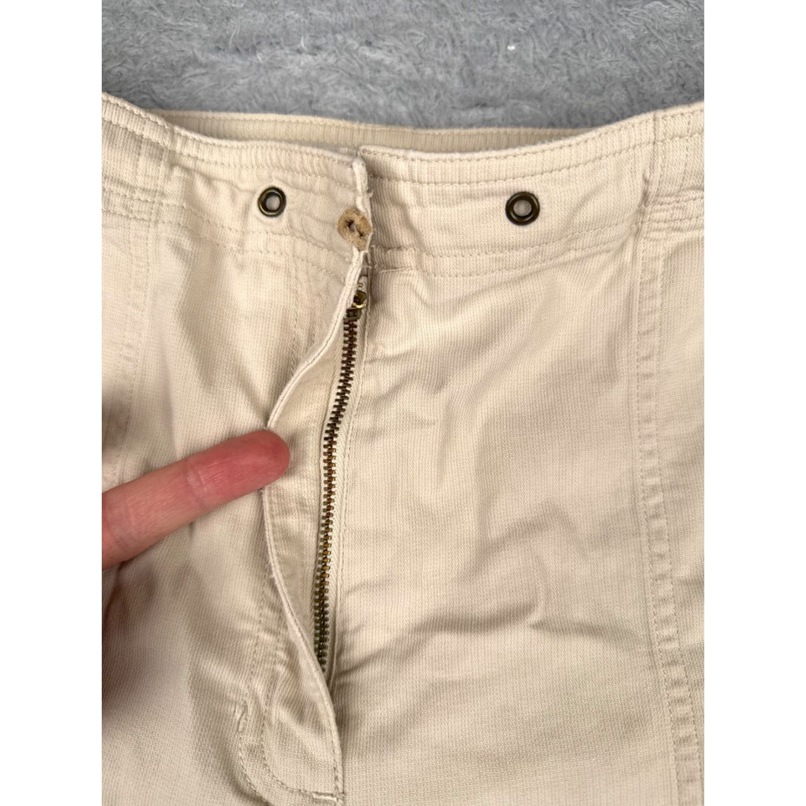Ralph Lauren VINTAGE Lauren Ralph Lauren Shorts Womens 8 Cargo Beige Cotton 5-Pocket Regular Inseam 6.5" Adult Womens Size 30" / US 8 / IT 44 - 6 Thumbnail
