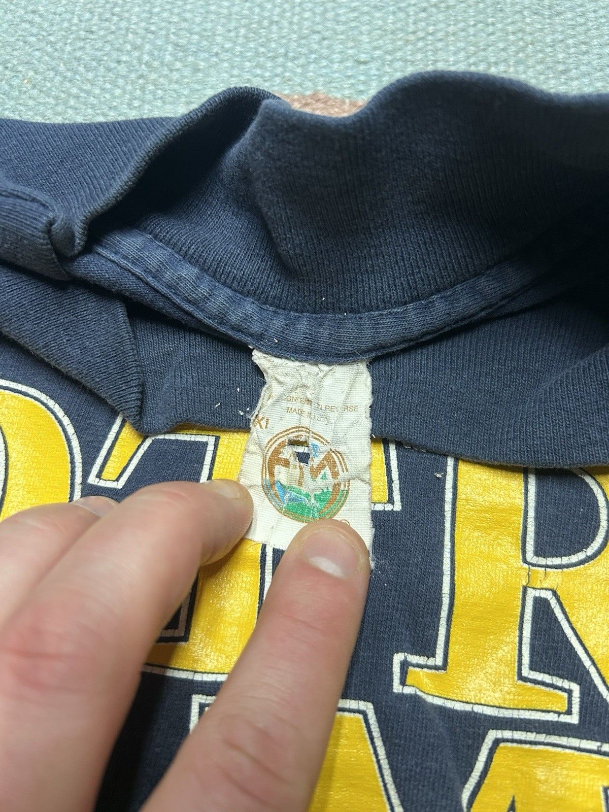 Vintage Vintage 80s 90s t shirt Notre dame fighting Irish cotton XL Size US XL / EU 56 / 4 - 4 Thumbnail