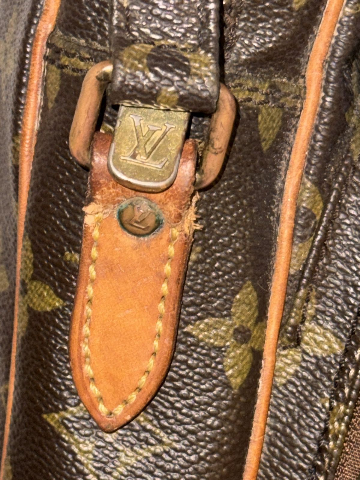 Louis Vuitton Louis Vuitton Amazon Crossbody Size ONE SIZE - 15 Thumbnail