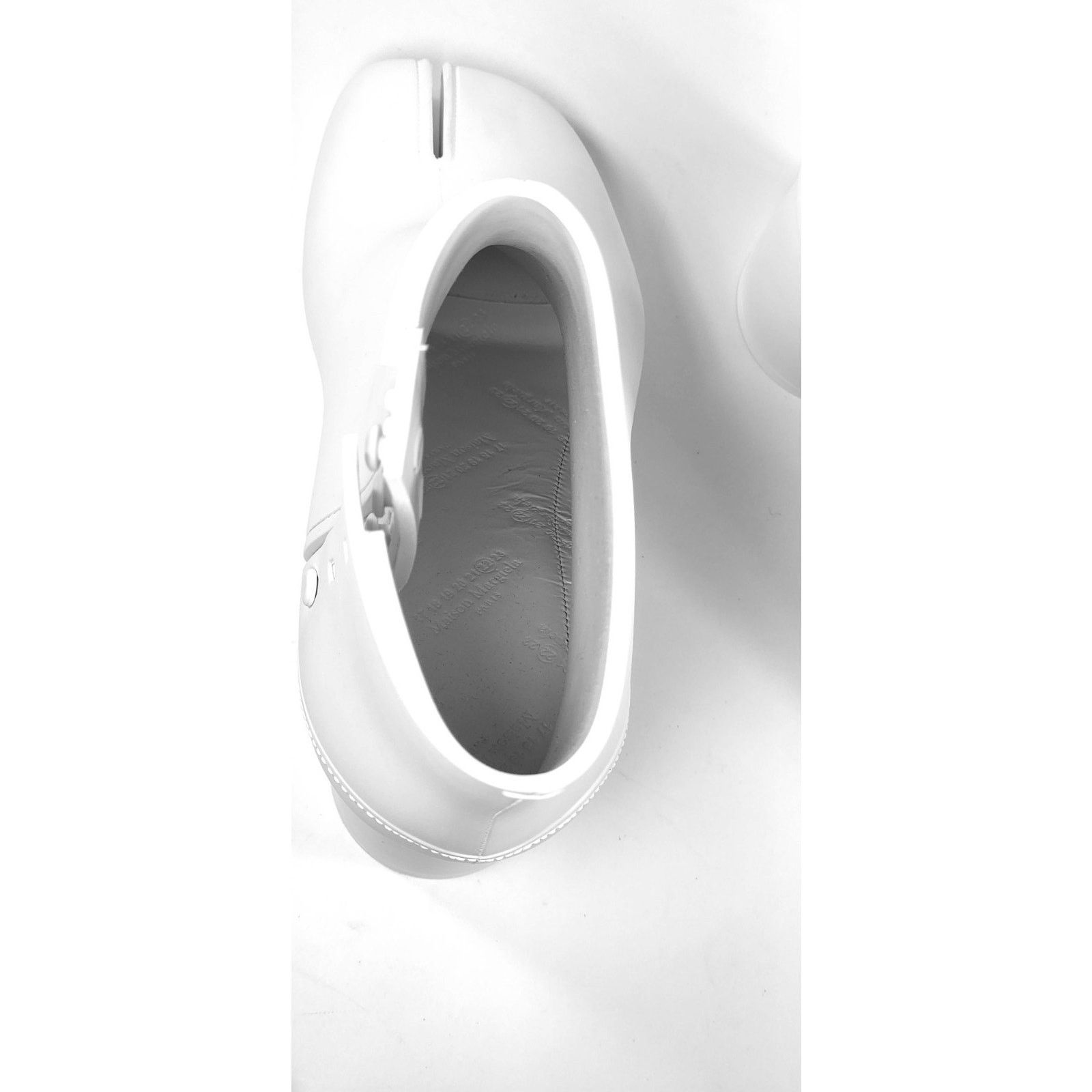 Maison Margiela MAISON MARGIELA Ankle Boots US7 EU37 White Tabi Toe. Size US 7 / IT 37 - 6 Thumbnail