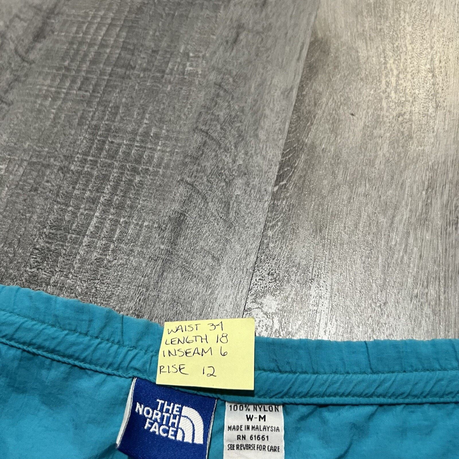 The North Face The North Face Shorts Blue Sun Faded Outdoor Beach Shorts M Size 34" / US 12 / IT 48 - 4 Thumbnail