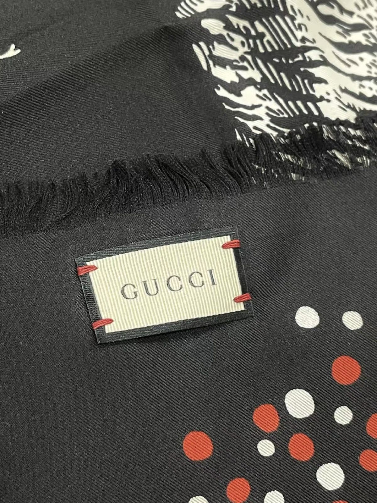 Gucci Runway scarf Size ONE SIZE - 5 Thumbnail