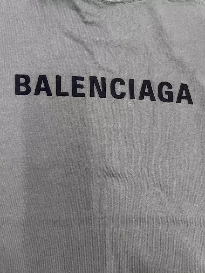 Balenciaga Balenciaga Letter Logo Embroidered Crew Neck T-Shirt Size US XS / EU 42 / 0 - 3 Thumbnail
