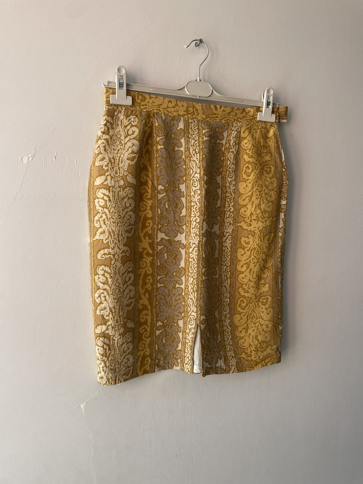 Vintage Italian silk skirt Size 26" / US 2 / IT 38 - 3 Thumbnail